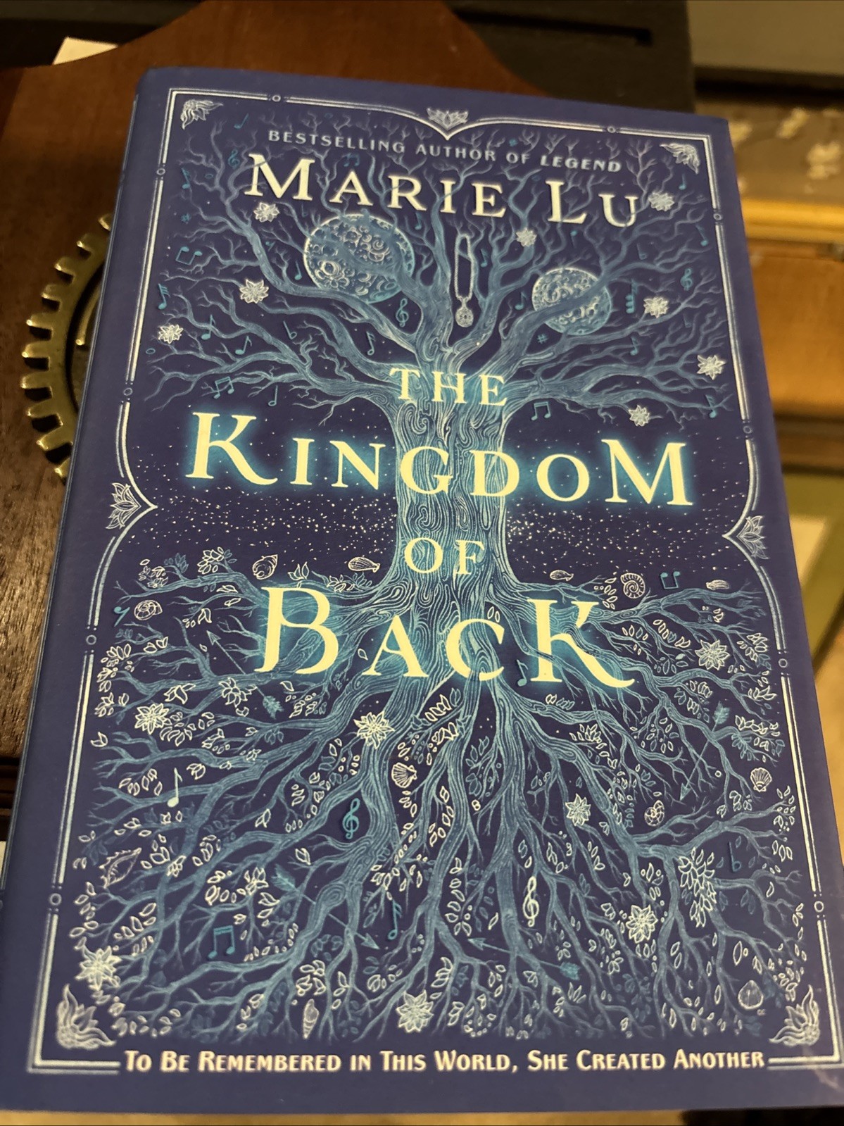 Signed Copy Marie Lu “The Kingdom Of Back”1st Edition Excellent