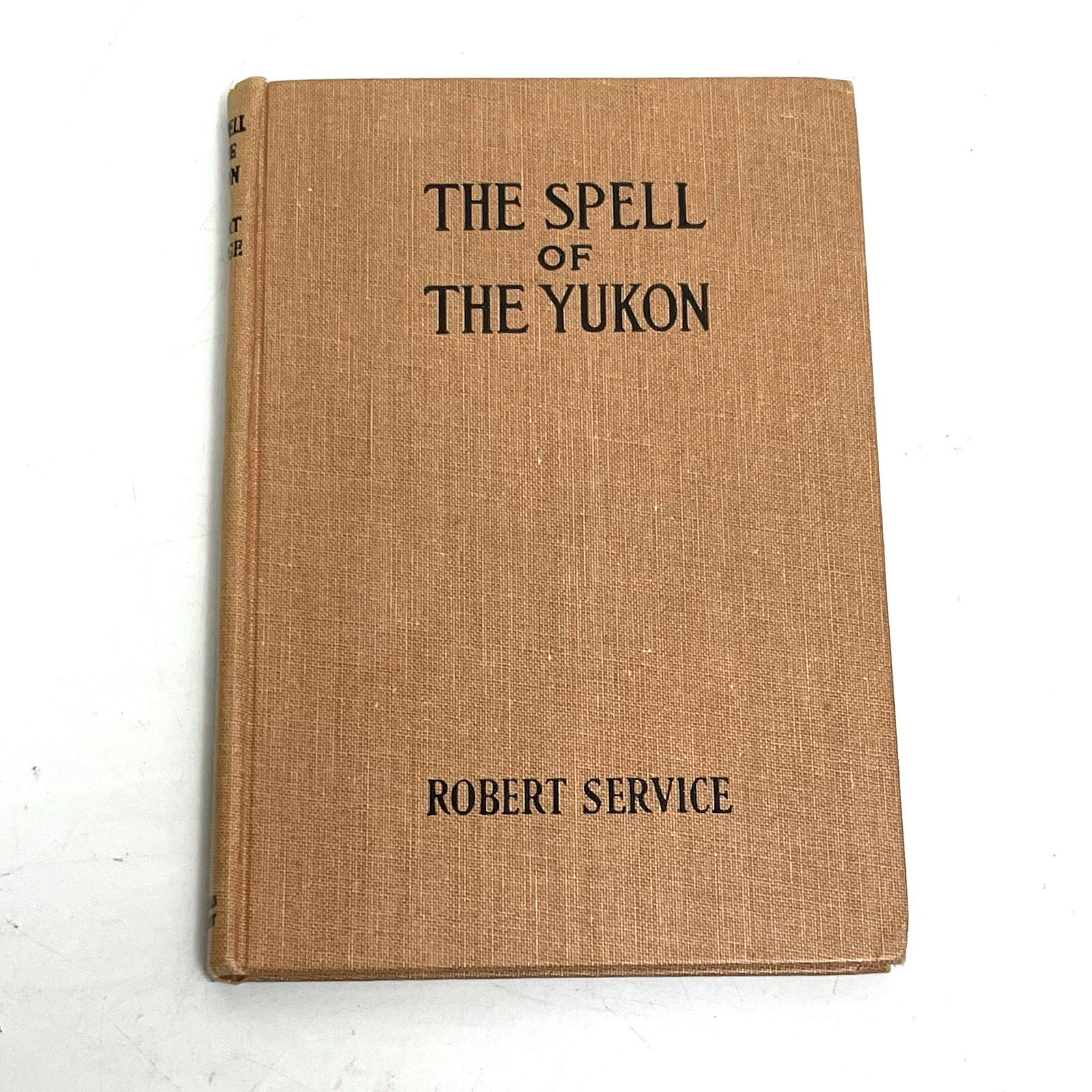 Spell of the Yukon and other Versus, Robert Service Dodd, Mead & Company 1959 HC