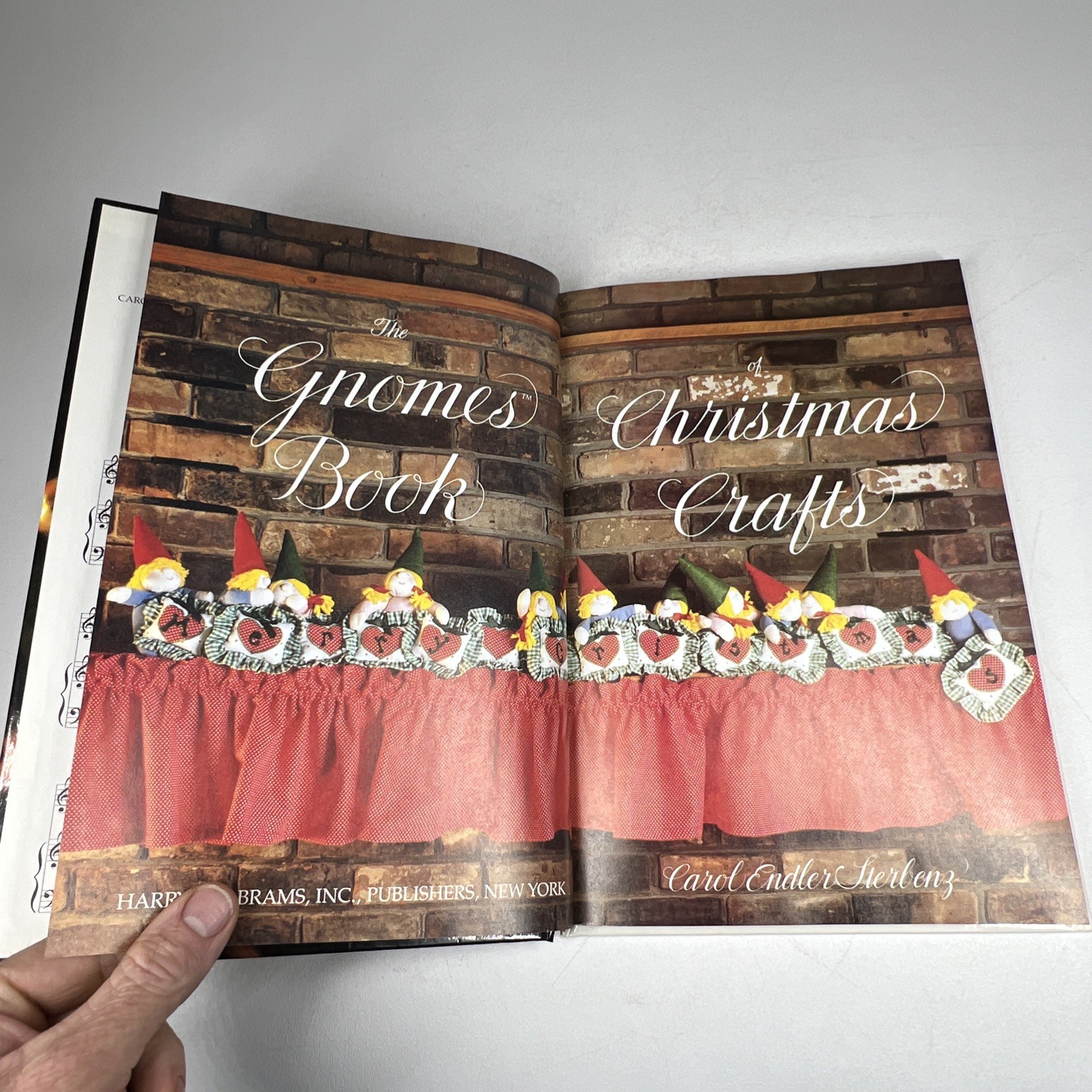 Gnomes Book Christmas Crafts Patterns Diagrams 50 Projects HC 1980 Fold Out