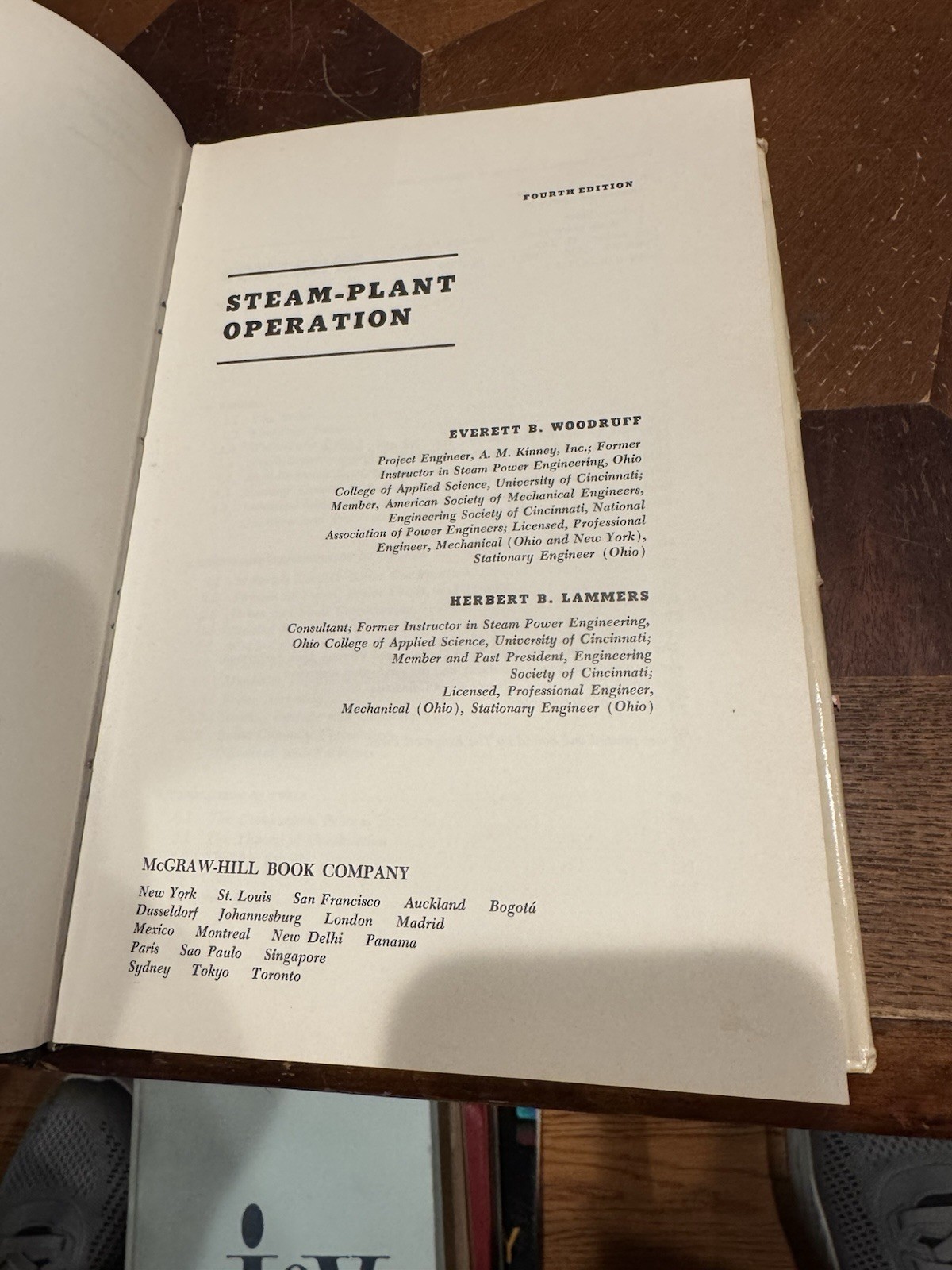 Steam-Plant Operation. Hardcover Everett B., Lammers, Herbert B.