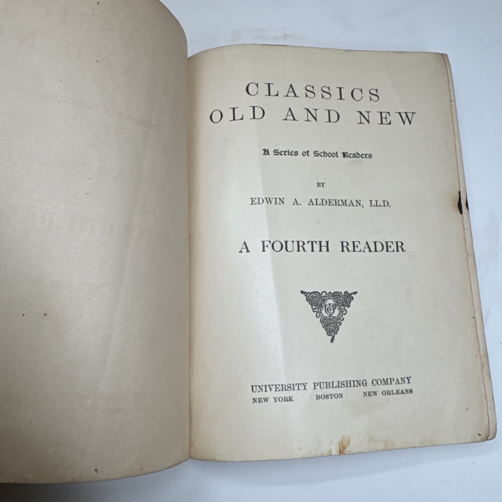 1899 Cyr’s Fourth Reader & 1906 Classics old and New Fourth Reader-VNTG Textbook