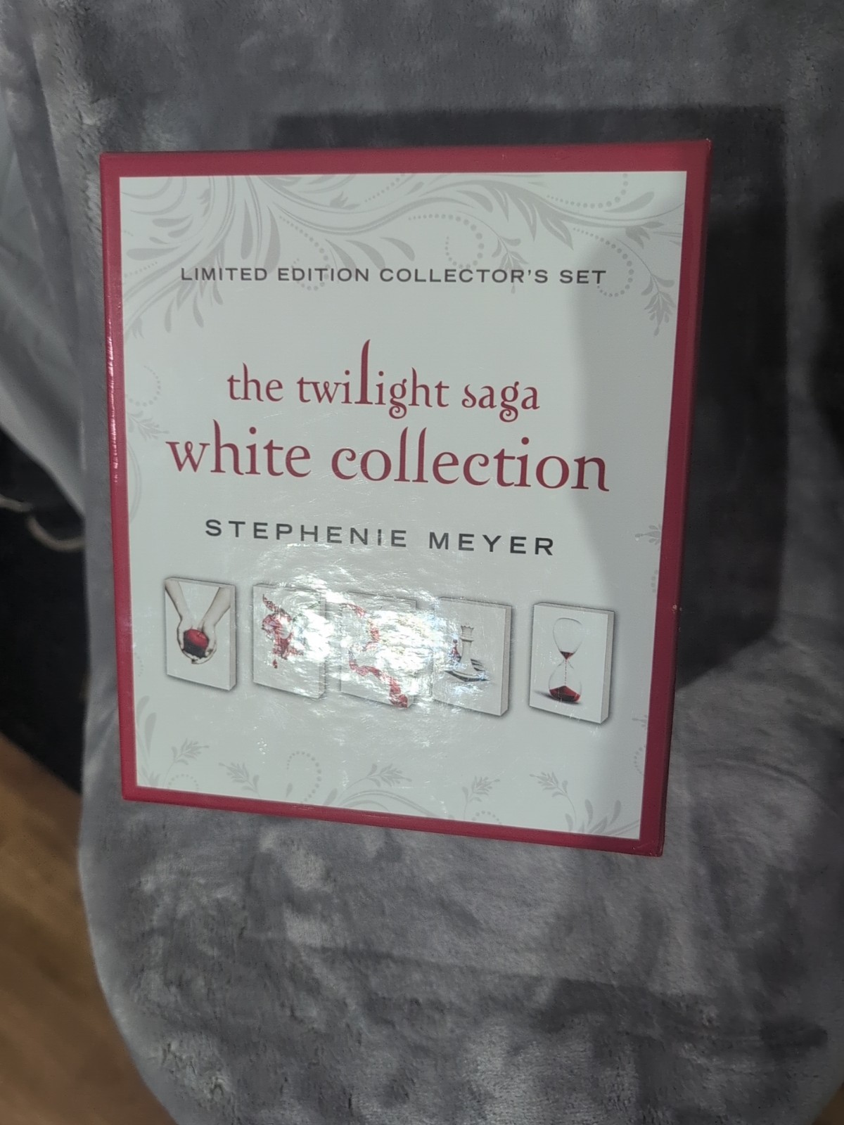 The Twilight Saga White Colectn.-Stephanie Meyer Missing Small Book-Life Of Bree