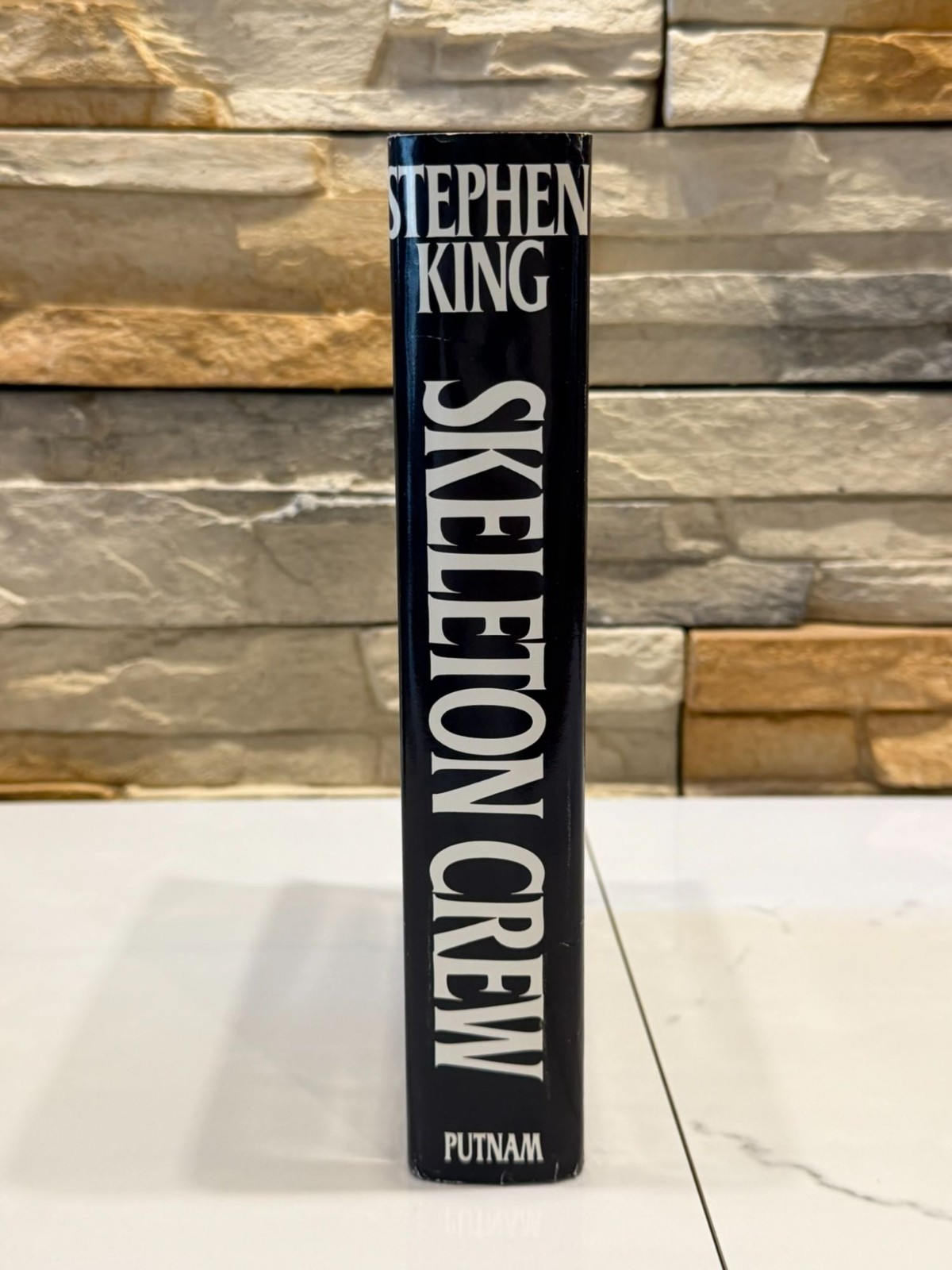 Skeleton Crew by Stephen King 1985 Hardcover with Dust Jacket ISBN: 039913039X