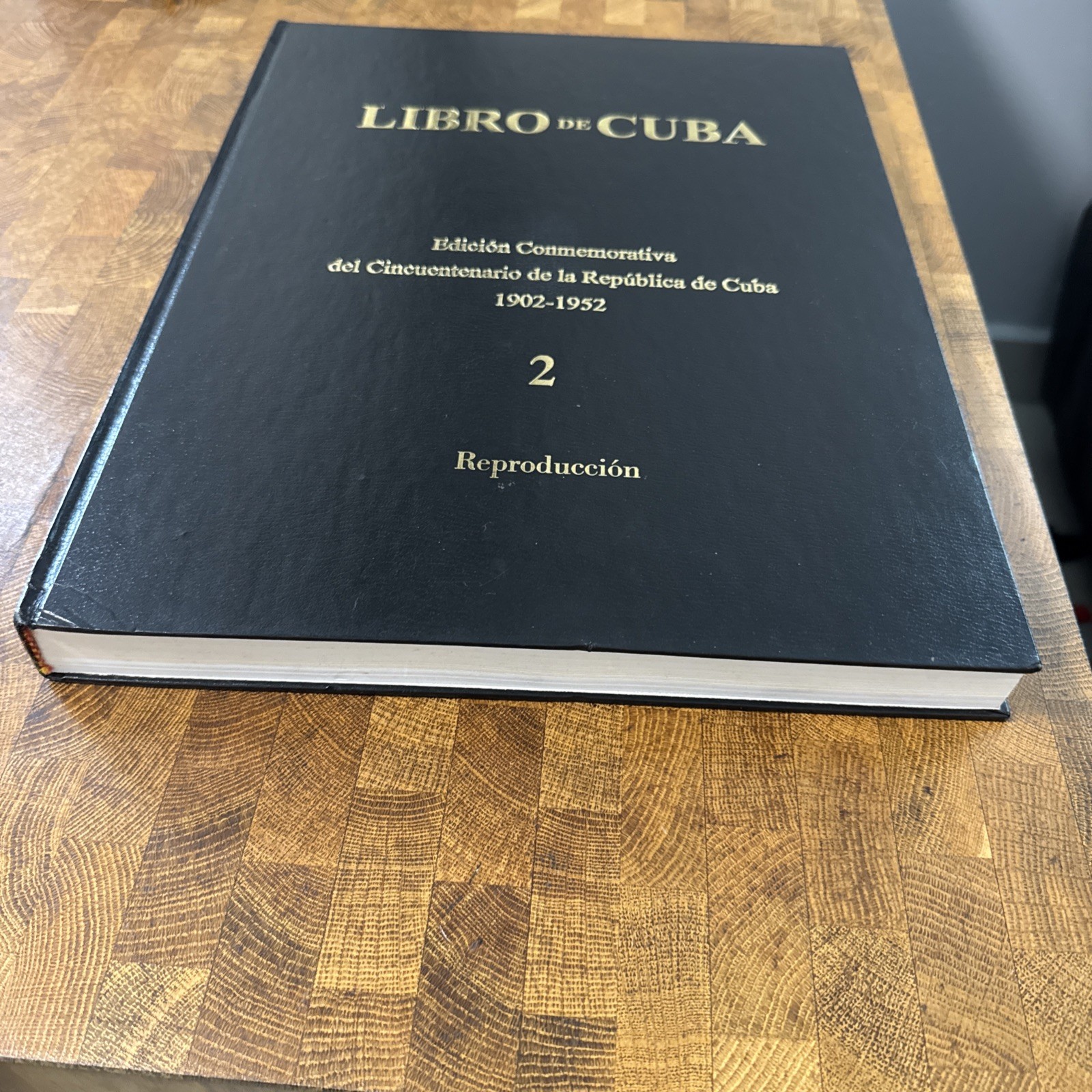 Book on Cuba: commemorative edition for the fiftieth anniversary of Rep. Of Cuba