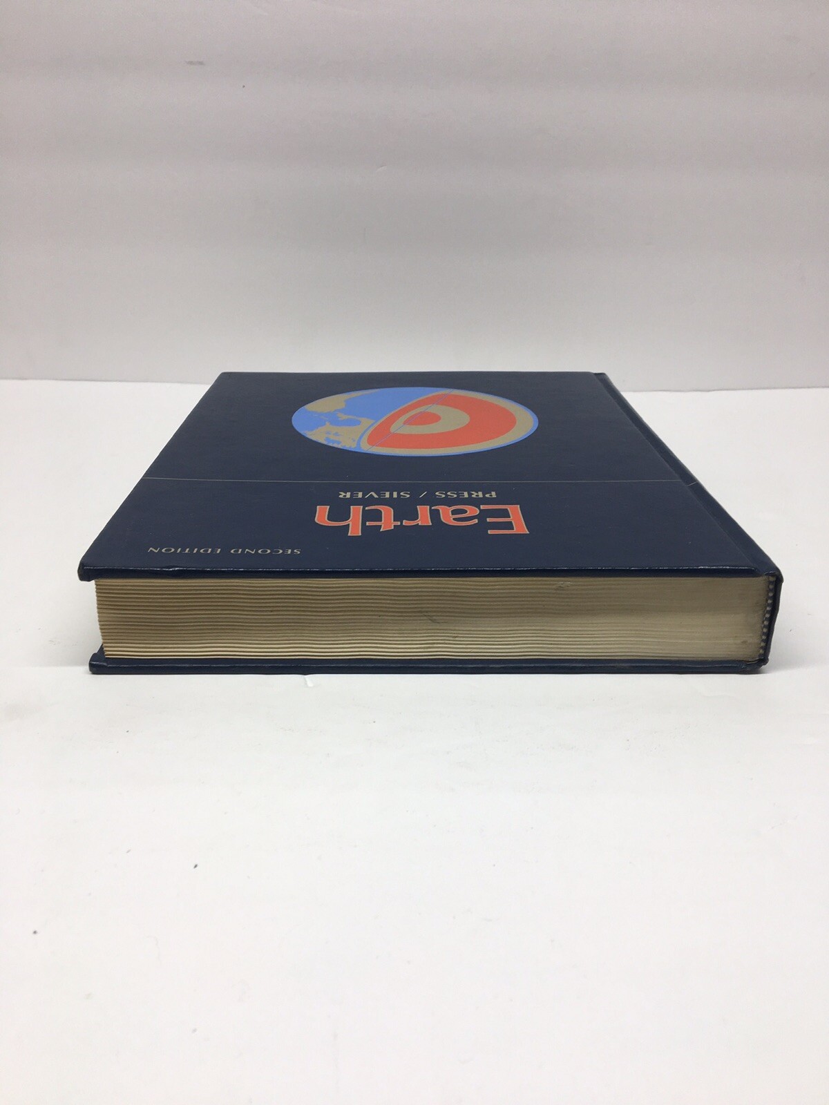 Earth, press/siever , 1978, Second Edition