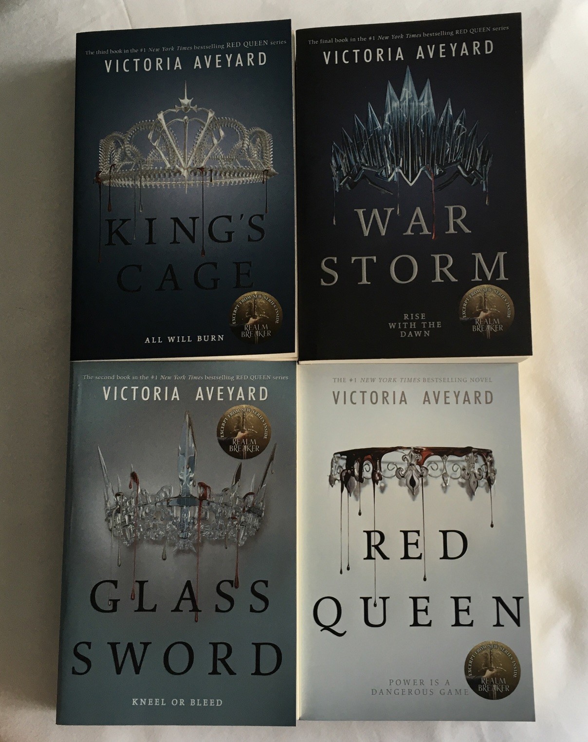 Red Queen 4Paperback Box Set: Red Queen Glass Sword King’s Cage War Strorm