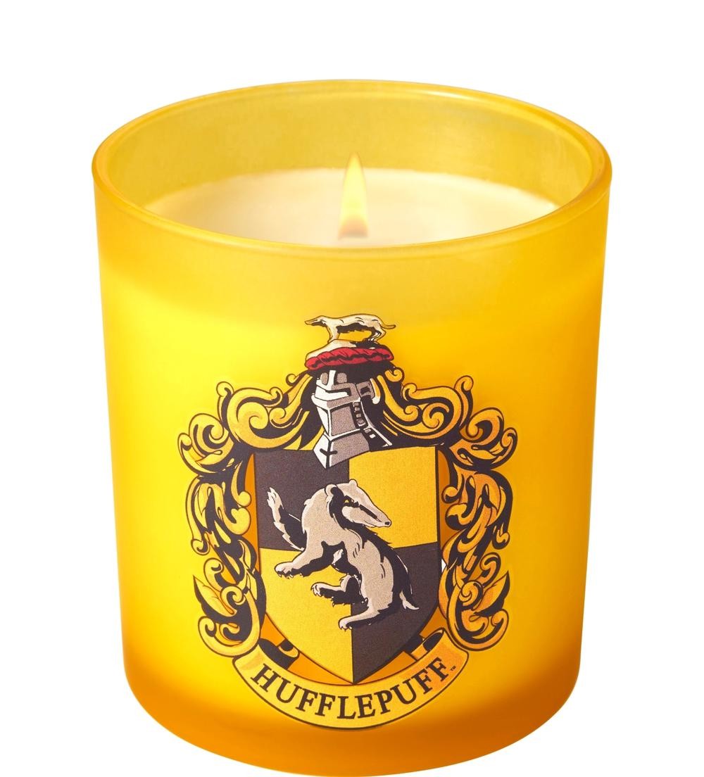 Harry Potter: Hufflepuff Scented Glass Candle (8 oz) by Insight Editions (Englis