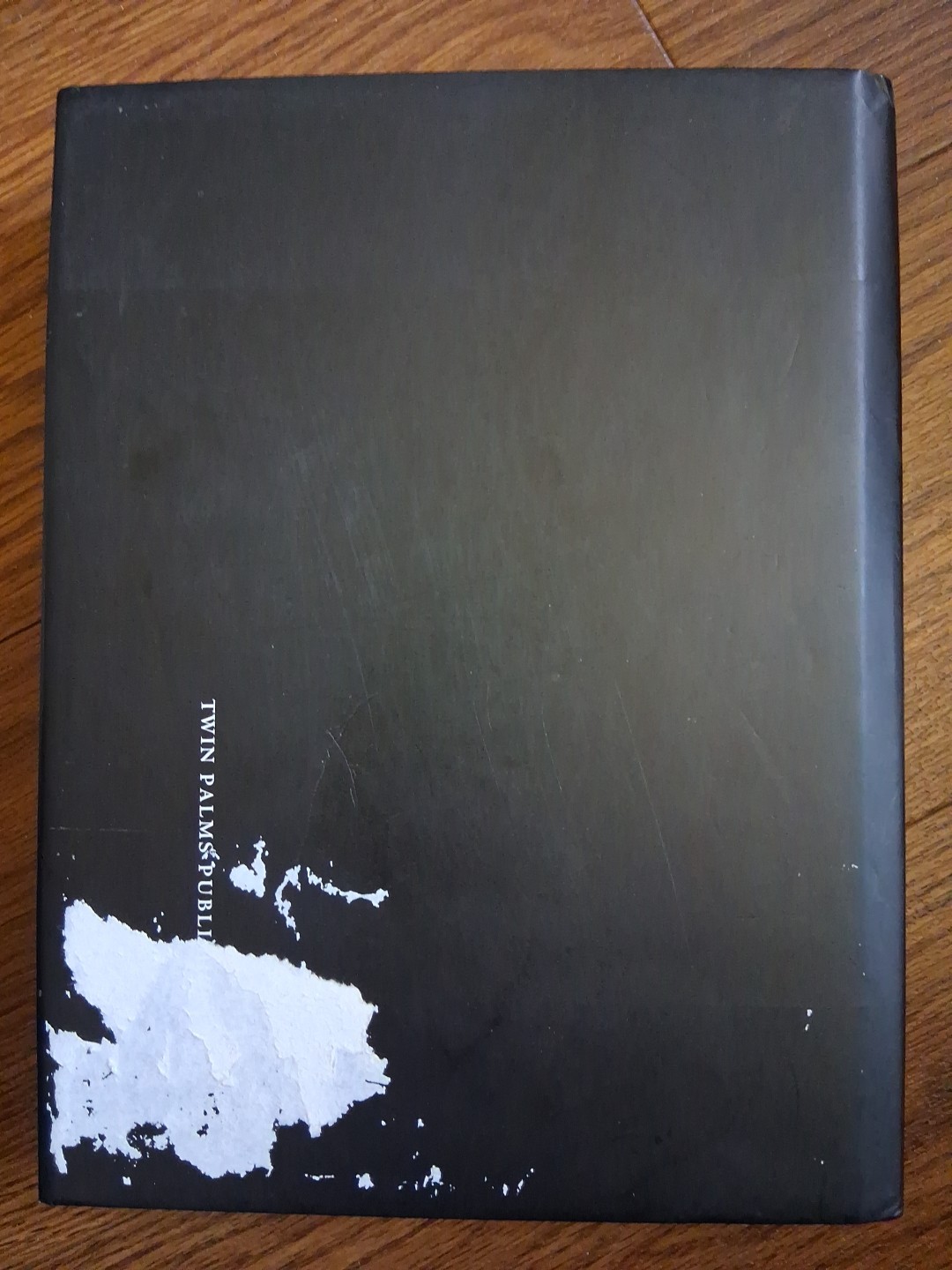 Without Sanctuary: Lynching Photography In America by James Allen, (2003). ÷