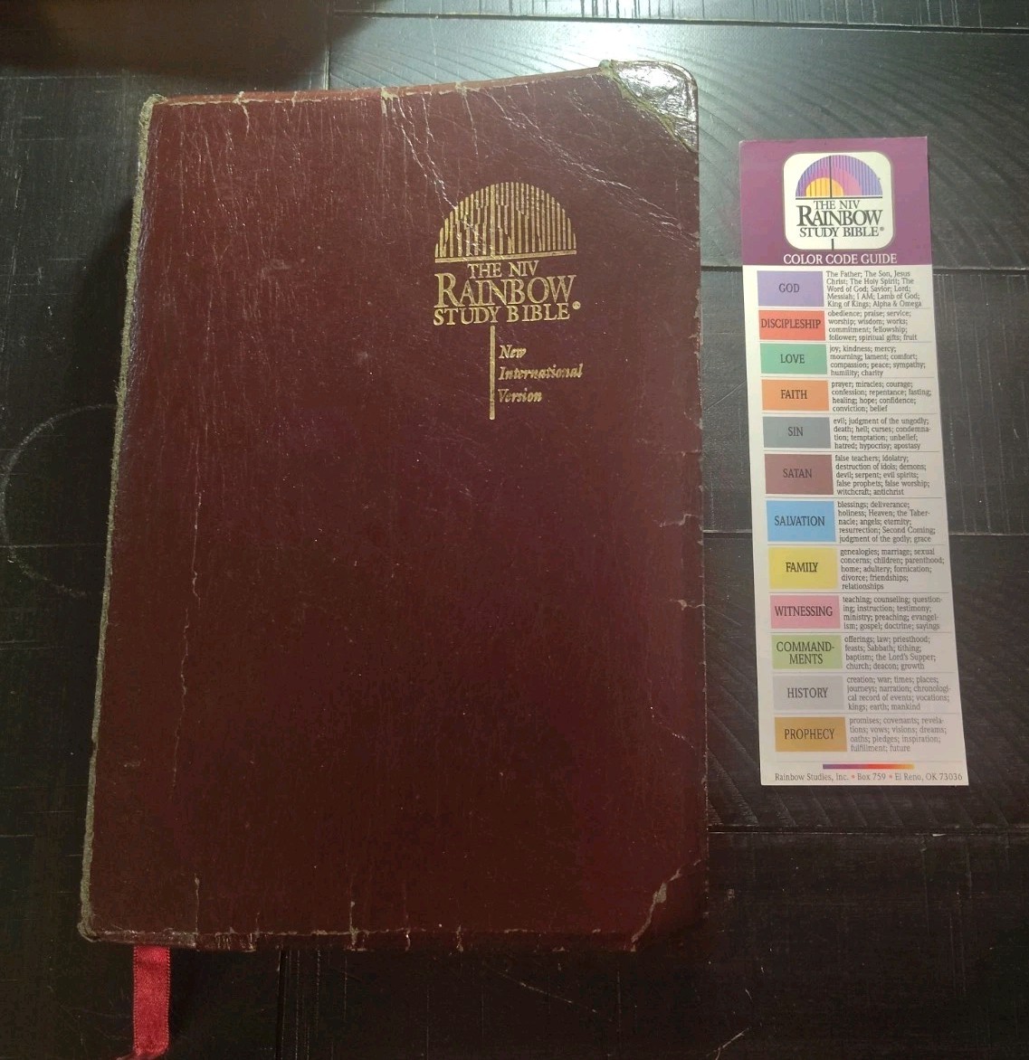 Vintage NIV Rainbow Study Bible Rainbow Studies Faux Leather Burgundy 1992 USA