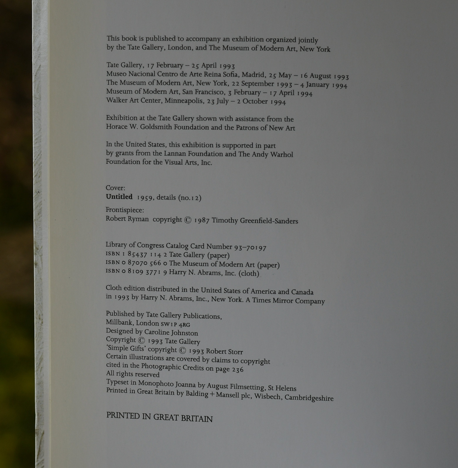 Robert Ryman By Robert Storr Softback: 236 pages   English Tate