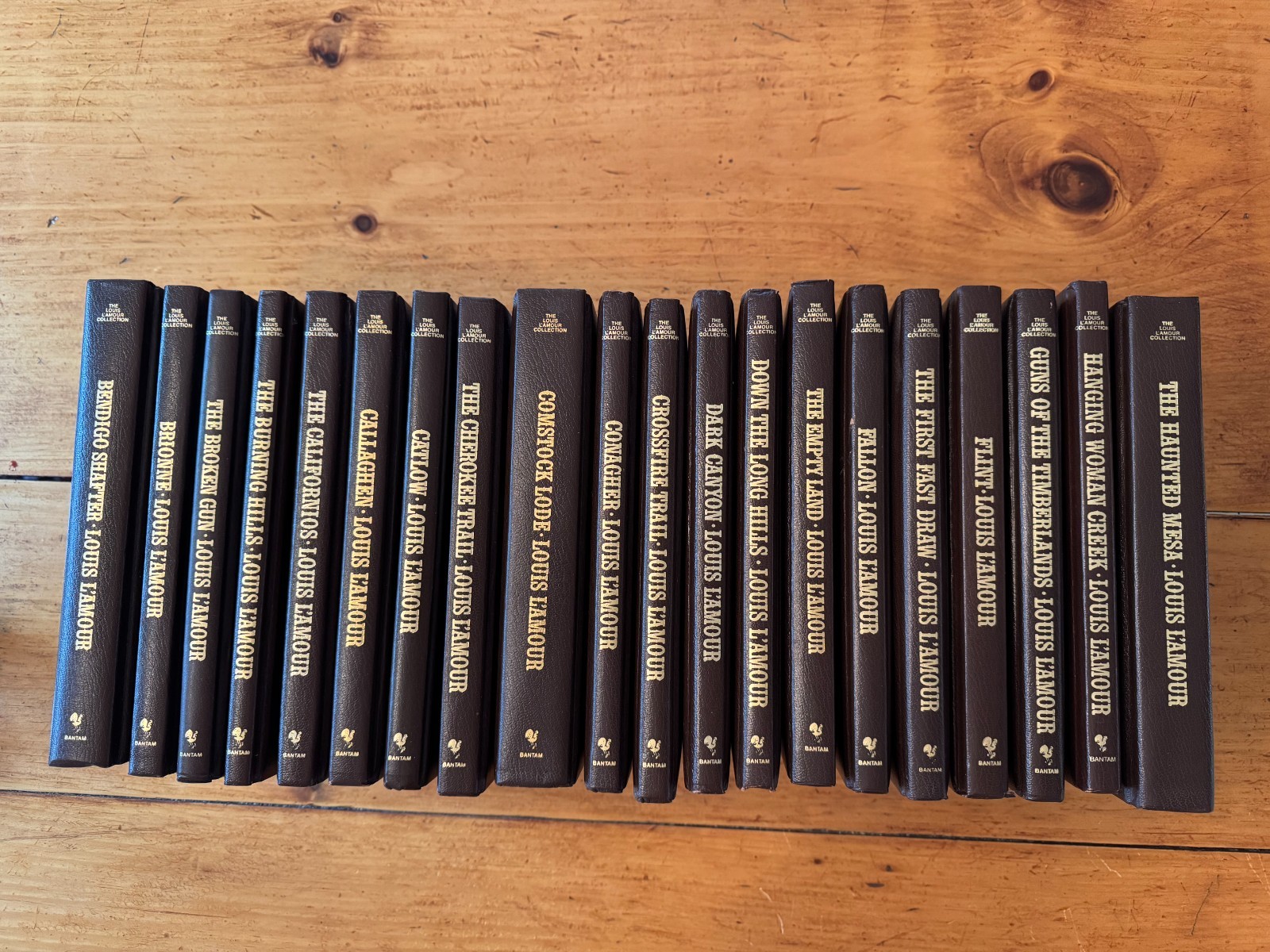 Louis L’Amour Leatherette Novels – Over 50 amazing titles – Choose your titles