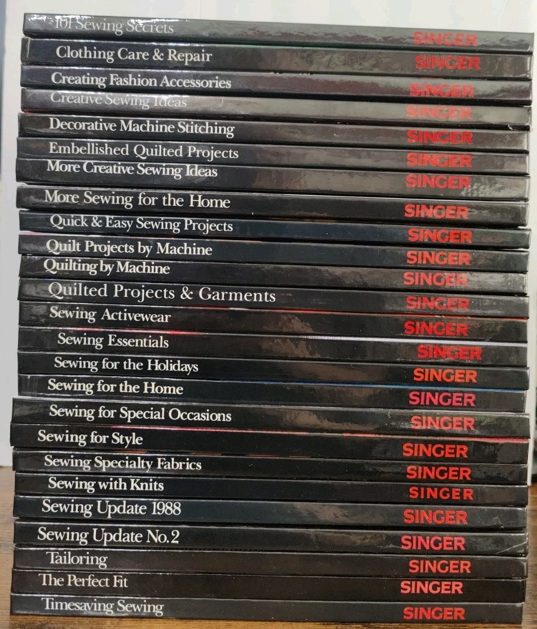 Huge Lot 25 Singer Sewing Reference Library Hardcover