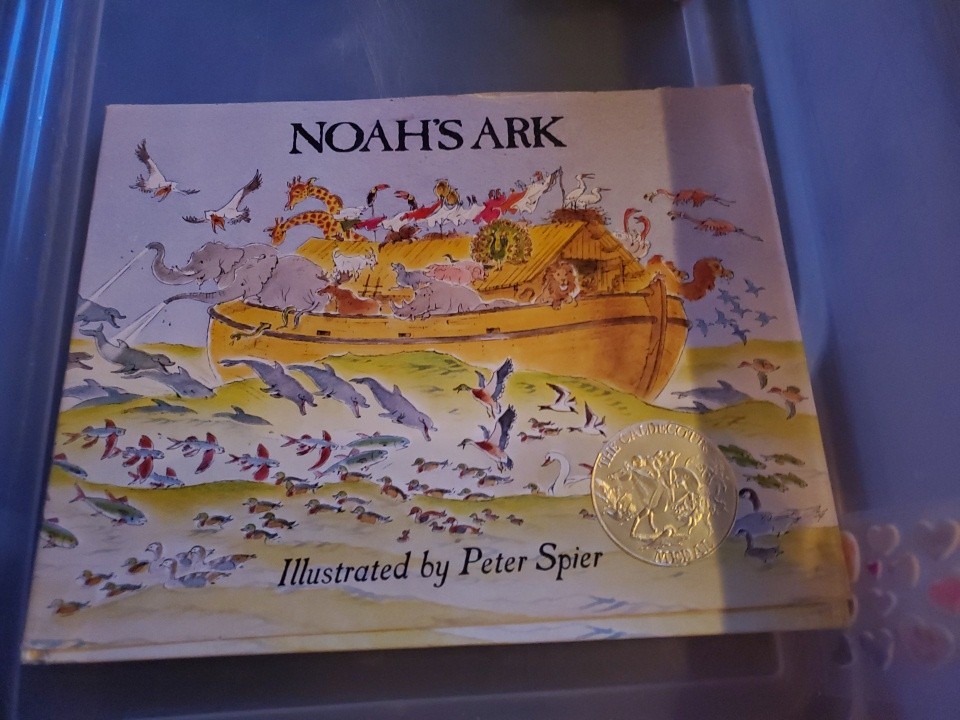 Noah’s Ark – Peter Spier – h/c d/j 1977 illustrated