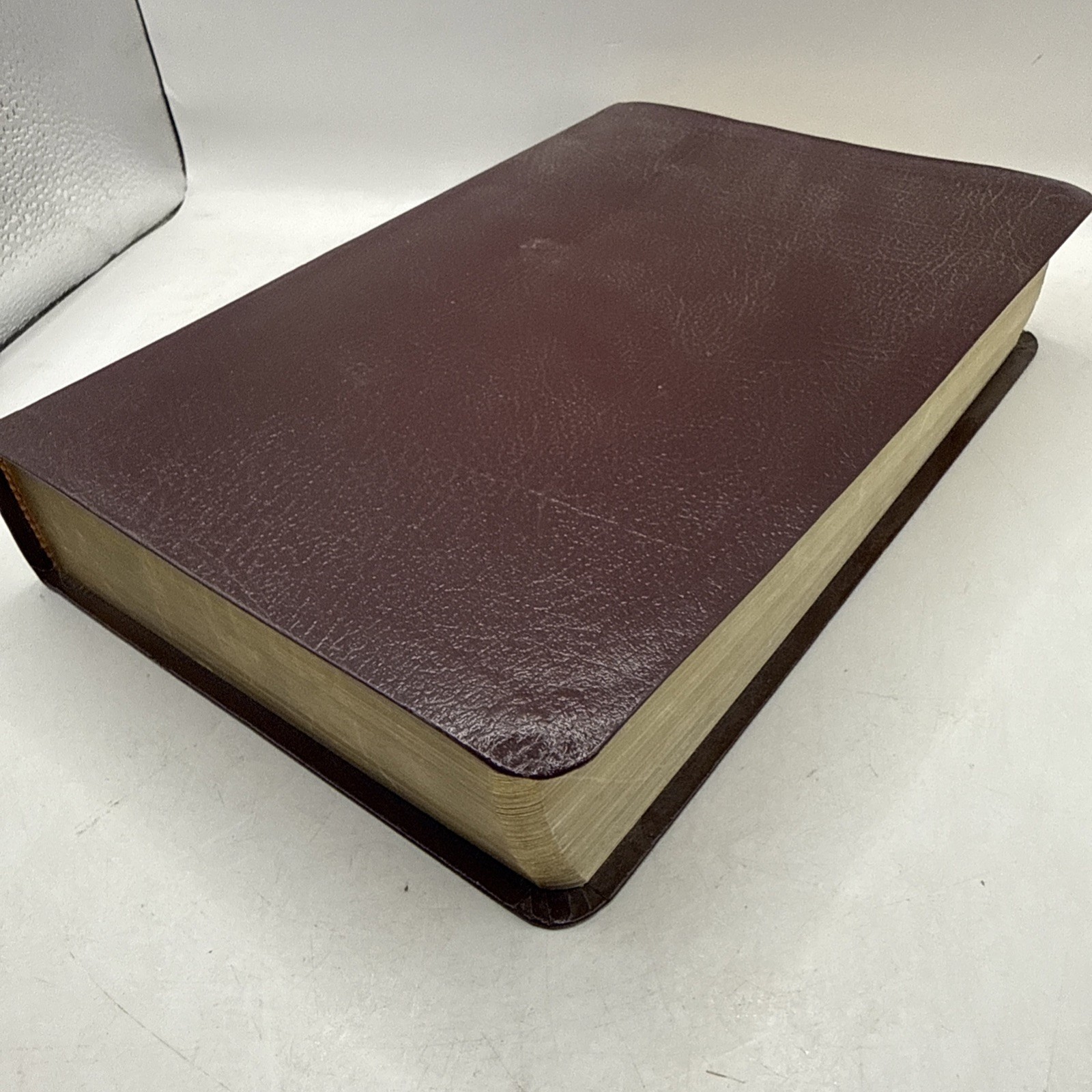 Holy Bible: People’s Parallel Edition King James Version New Living Translation