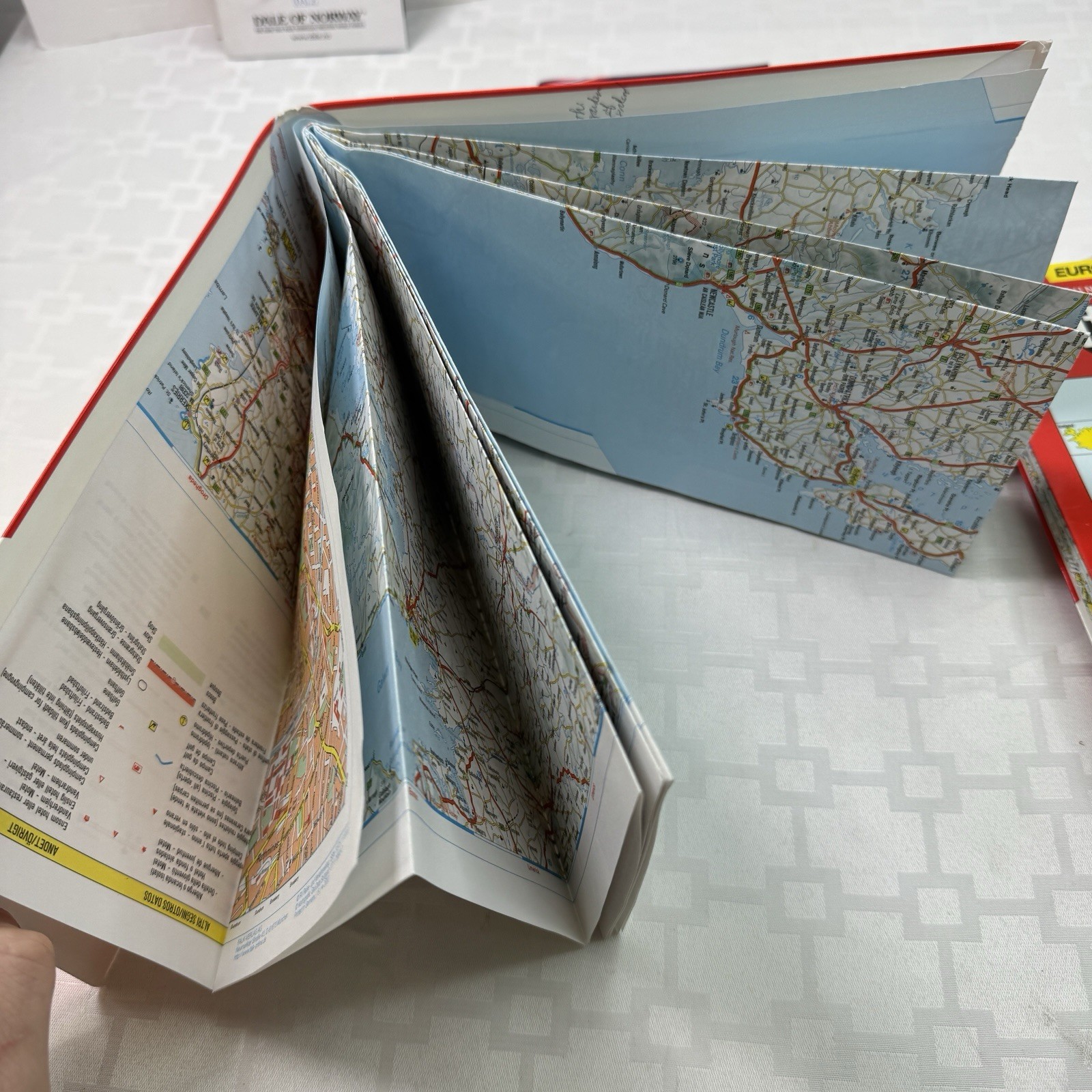 Lot of European Travel Tourist Guide Books Maps London Norway Ireland Florence