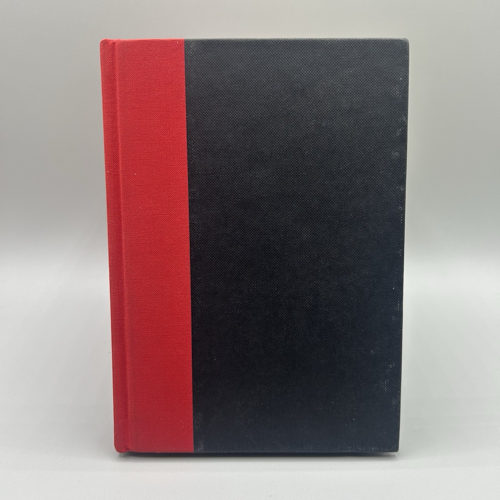 Hellsing Vol 1 Hardback Barns and Noble Edition Hardcover Book NO ART SLEEVE