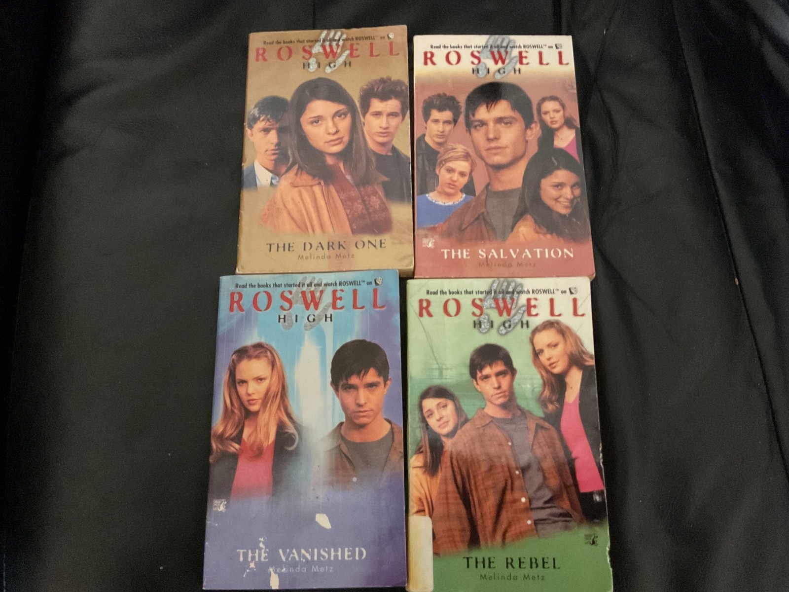 Lot ROSWELL HIGH Outsider MELINDA METZ Seeker WATCHER Salvation Lot of 4