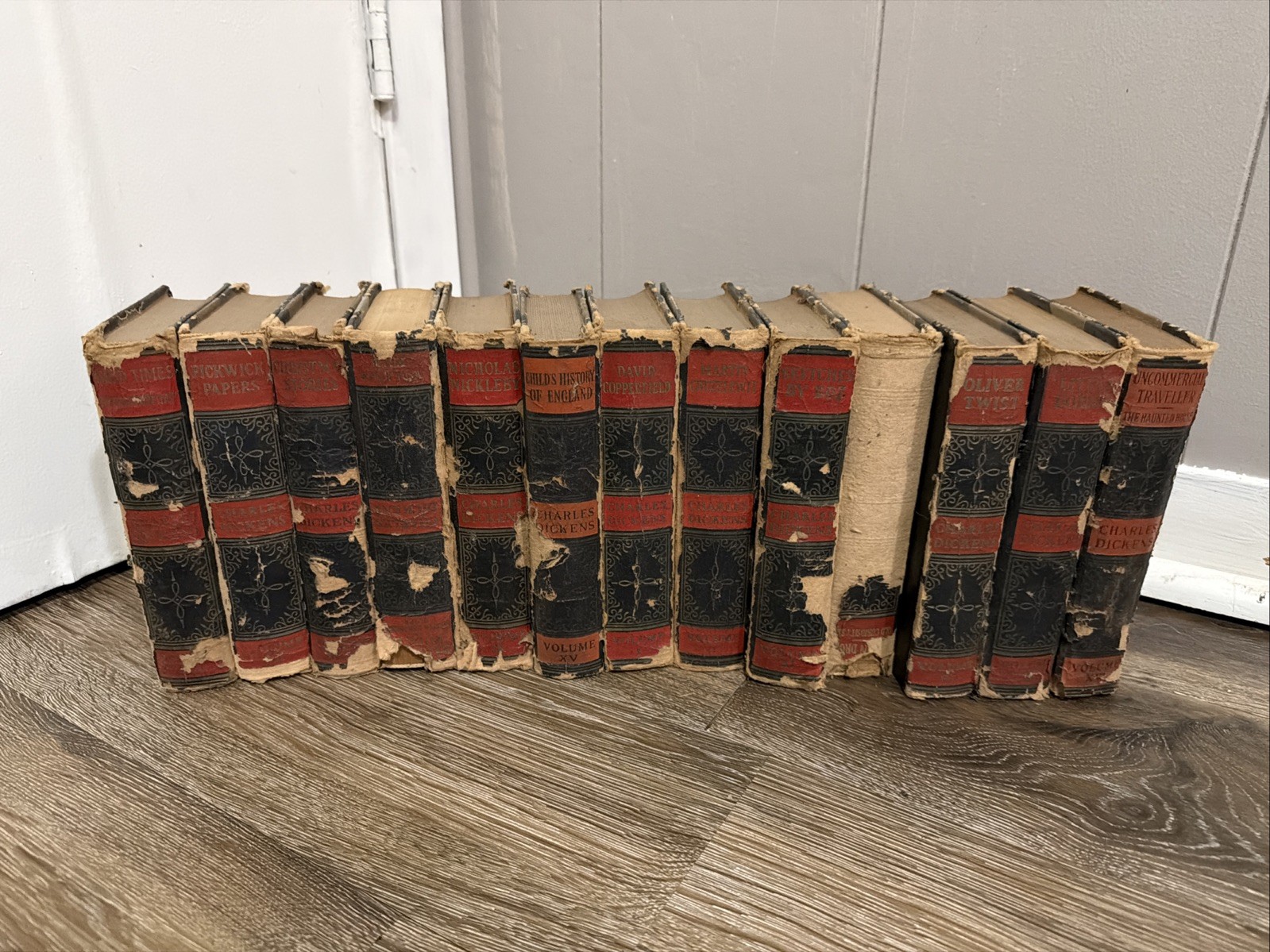 The Works of Charles Dickens Cleartype Edition Books, Inc. 13 Volume Set