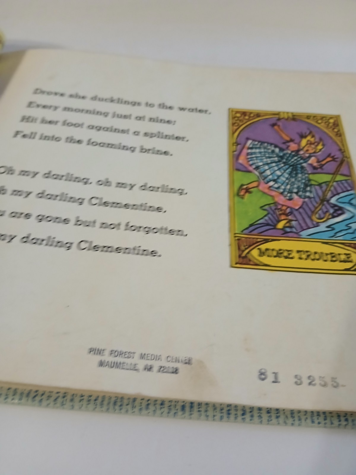 Clementine Robert Quackenbush Hardback Exlibrary Childrens Book 1974