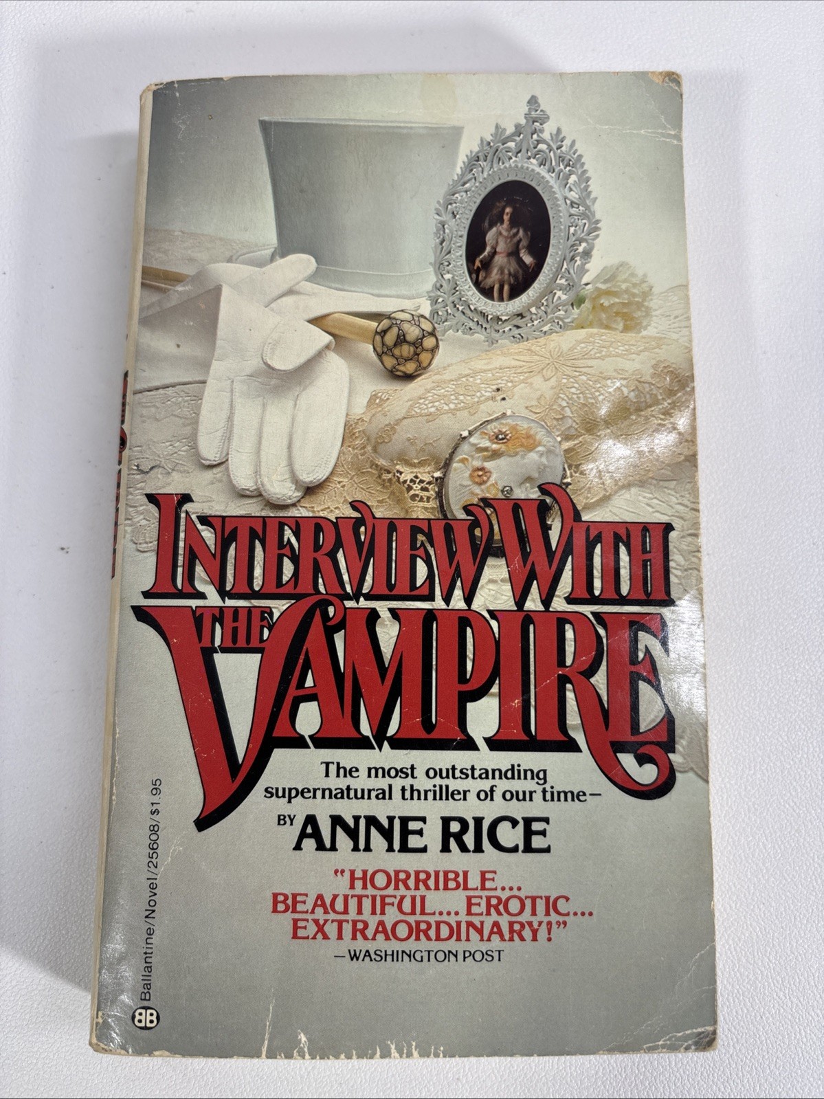 Interview With the Vampire by Anne Rice (Vintage 1977 paperback)