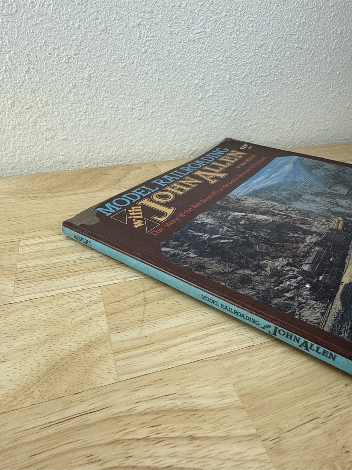 Model Railroading With John Allen / Story of HO Scale Gorre & Daphetid Railroad