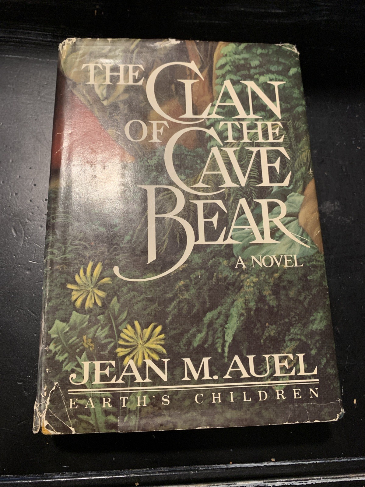 The Clan of the Cave Bear by Jean M. Auel 1980 Hardcover Book Club Edition