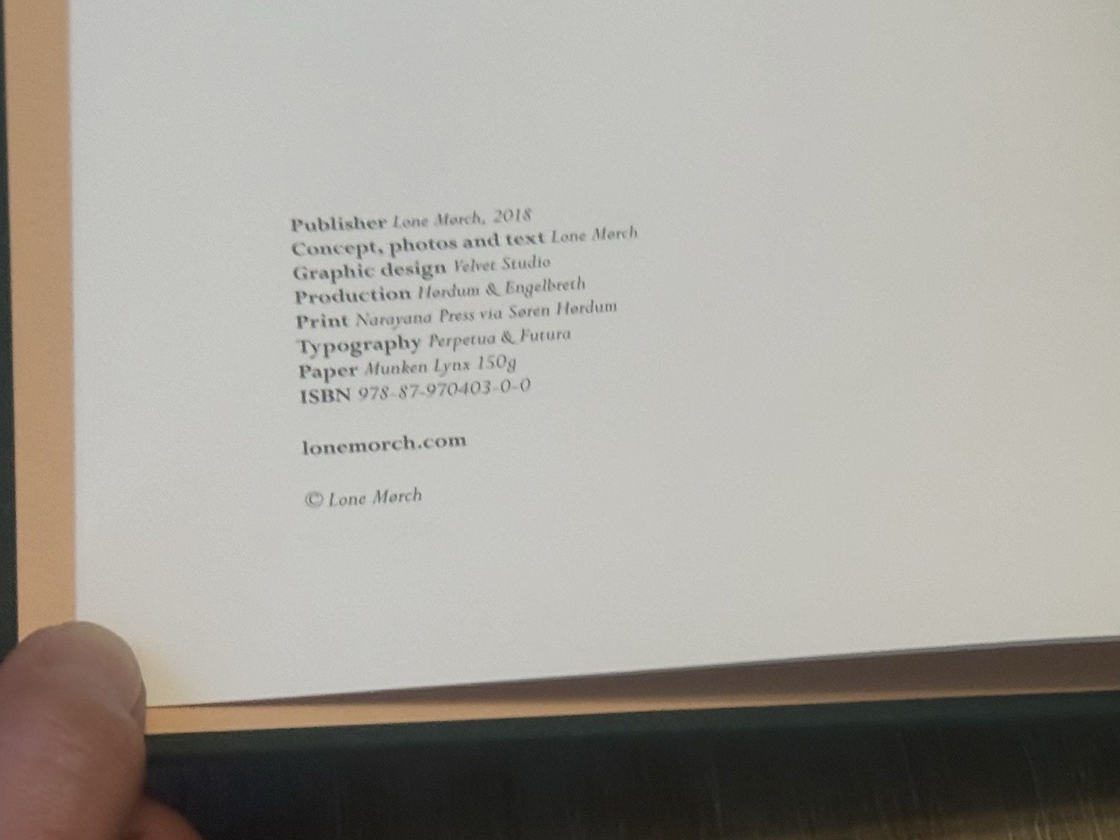 EMBODY- Intimate Photographic Encounters With Women *SIGNED* by Lone Morch 2018