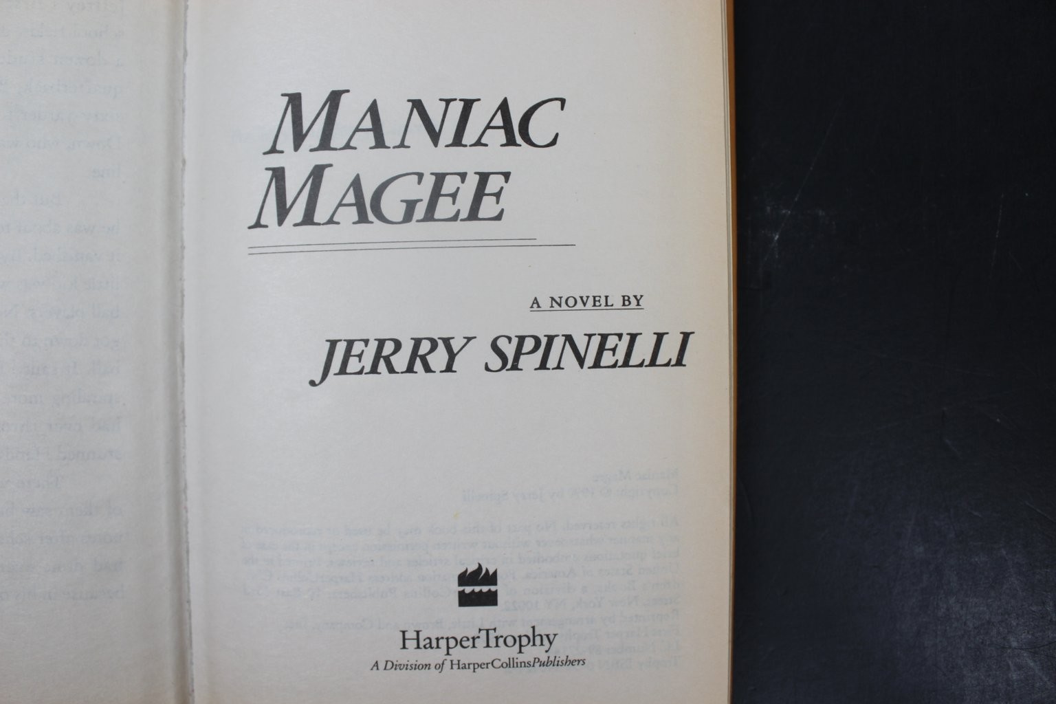 Maniac Magee Jerry Spinelli 1992 Newbery Medal HarperTrophy PERMA-BOUND