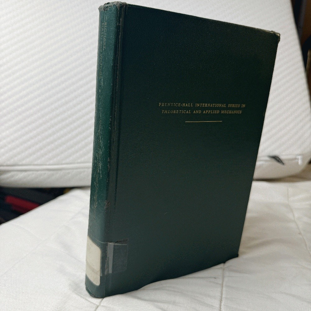 Vibrations of Soils and Foundations (Prentice-Hall International Series in The..