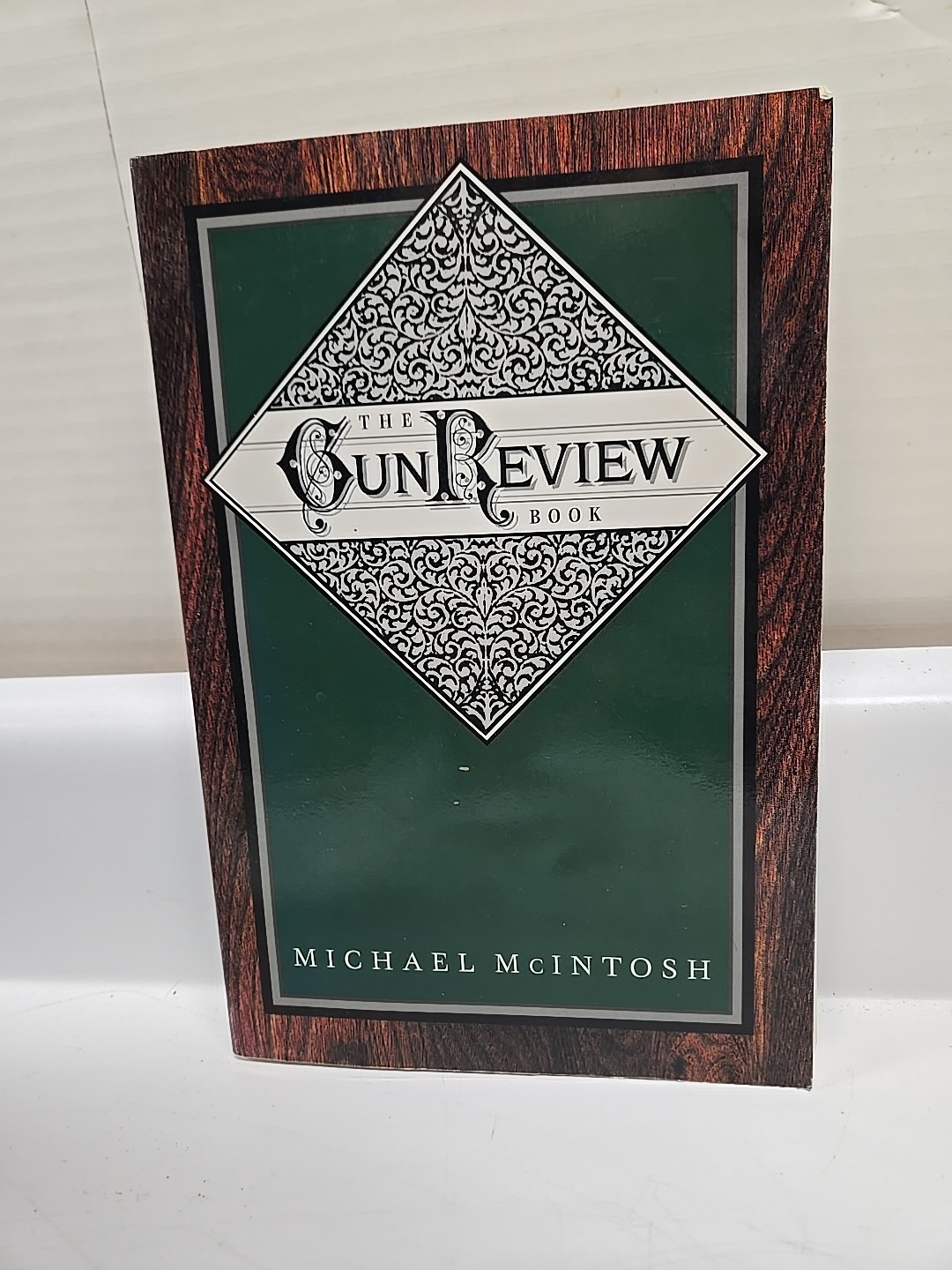 The Gun Review Book – Paperback By McIntosh, Michael – VG
