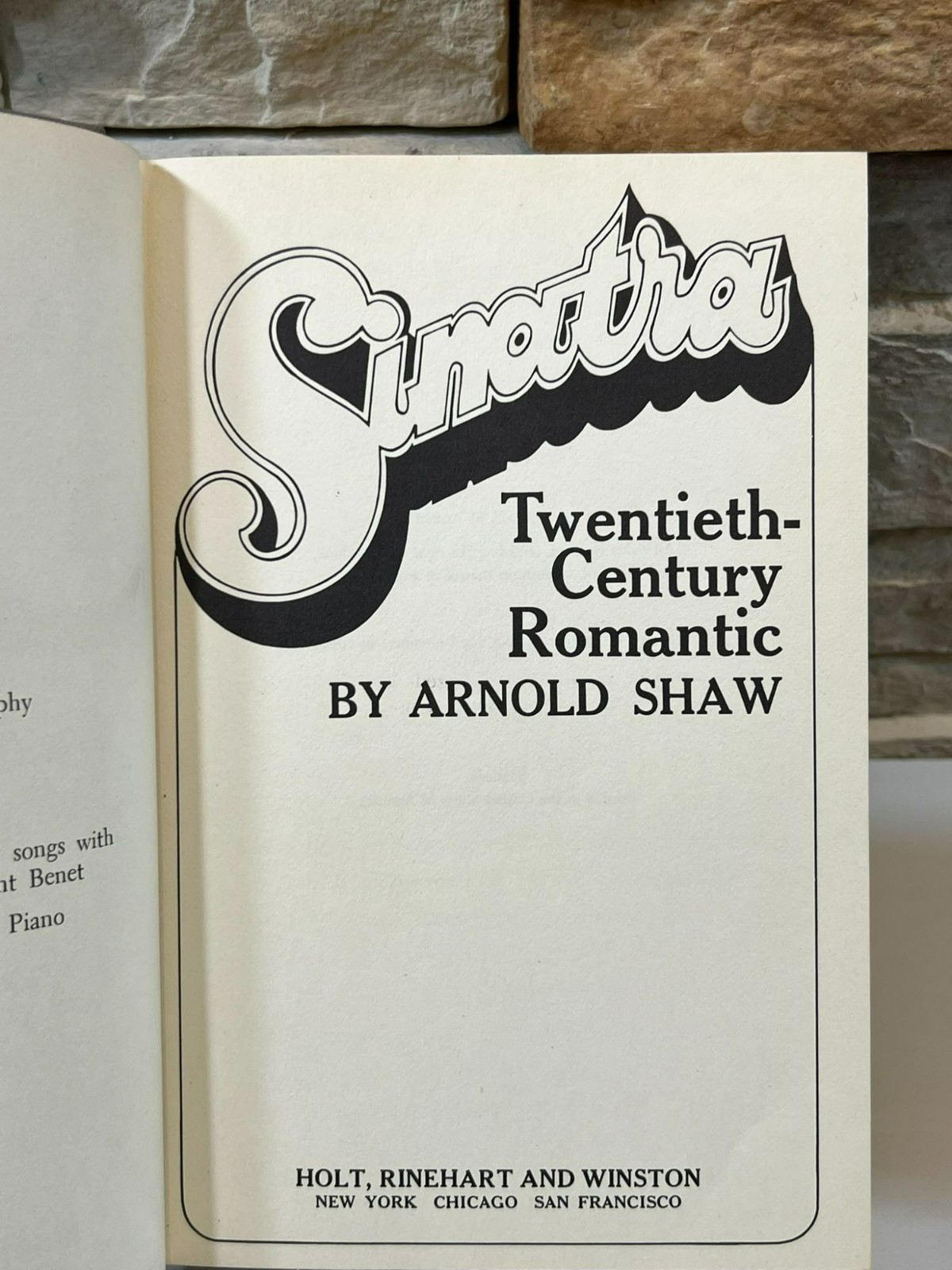 Sinatra Twentieth-Century Romantic by Arnold Shaw 1968 HCDJ 1st Ed Biography