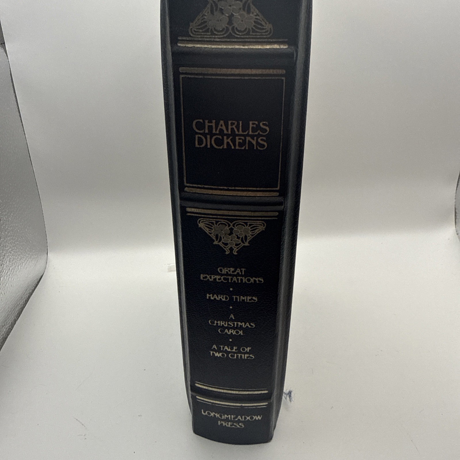 The Works of Charles Dickens Complete & Unabridged 1982 Hardcover