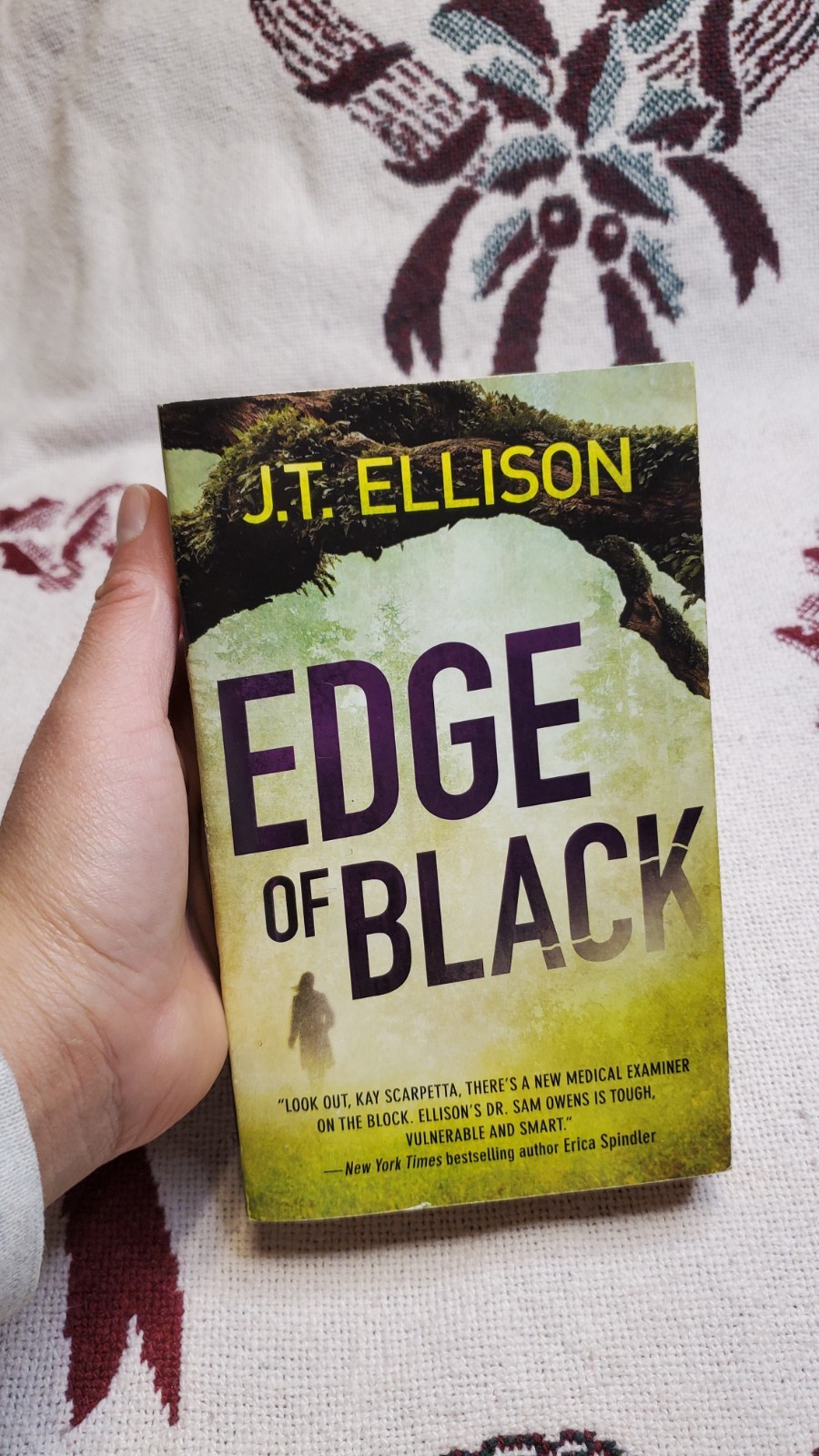 Edge of Black By J. T. Ellison Harlequin Mira 2012 Paperback