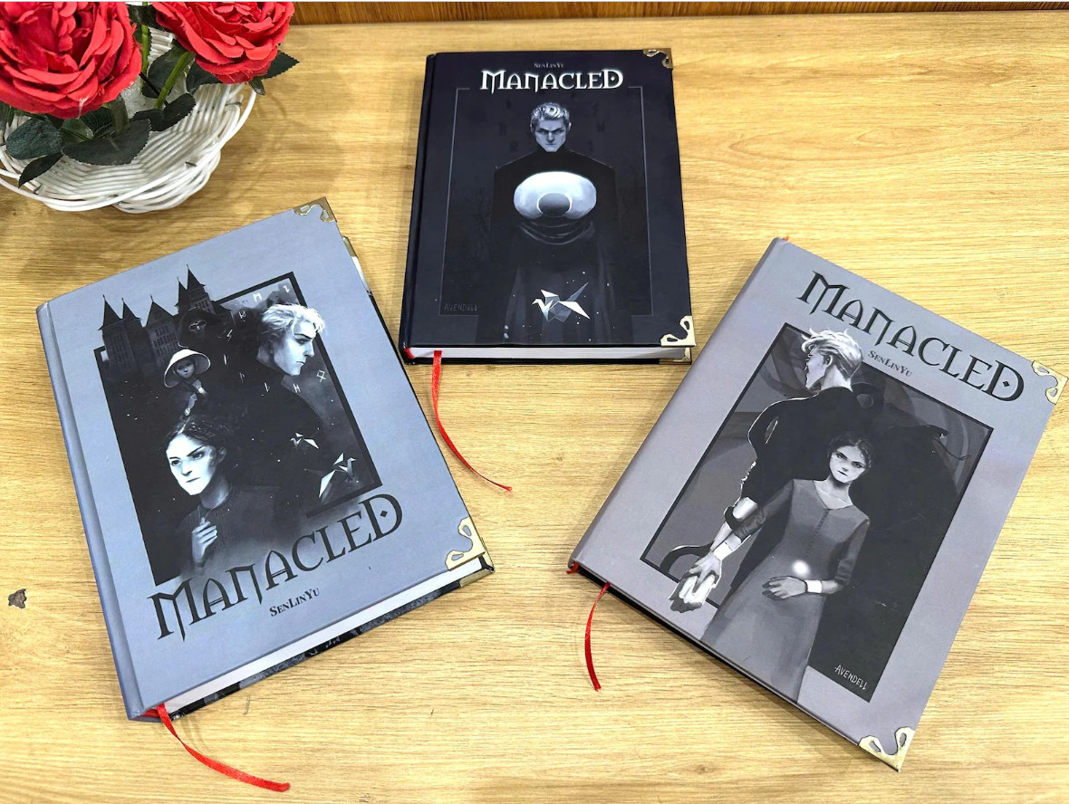 manacled book by senlinyu Full chapter (volume 1.2.3) – Hard cover
