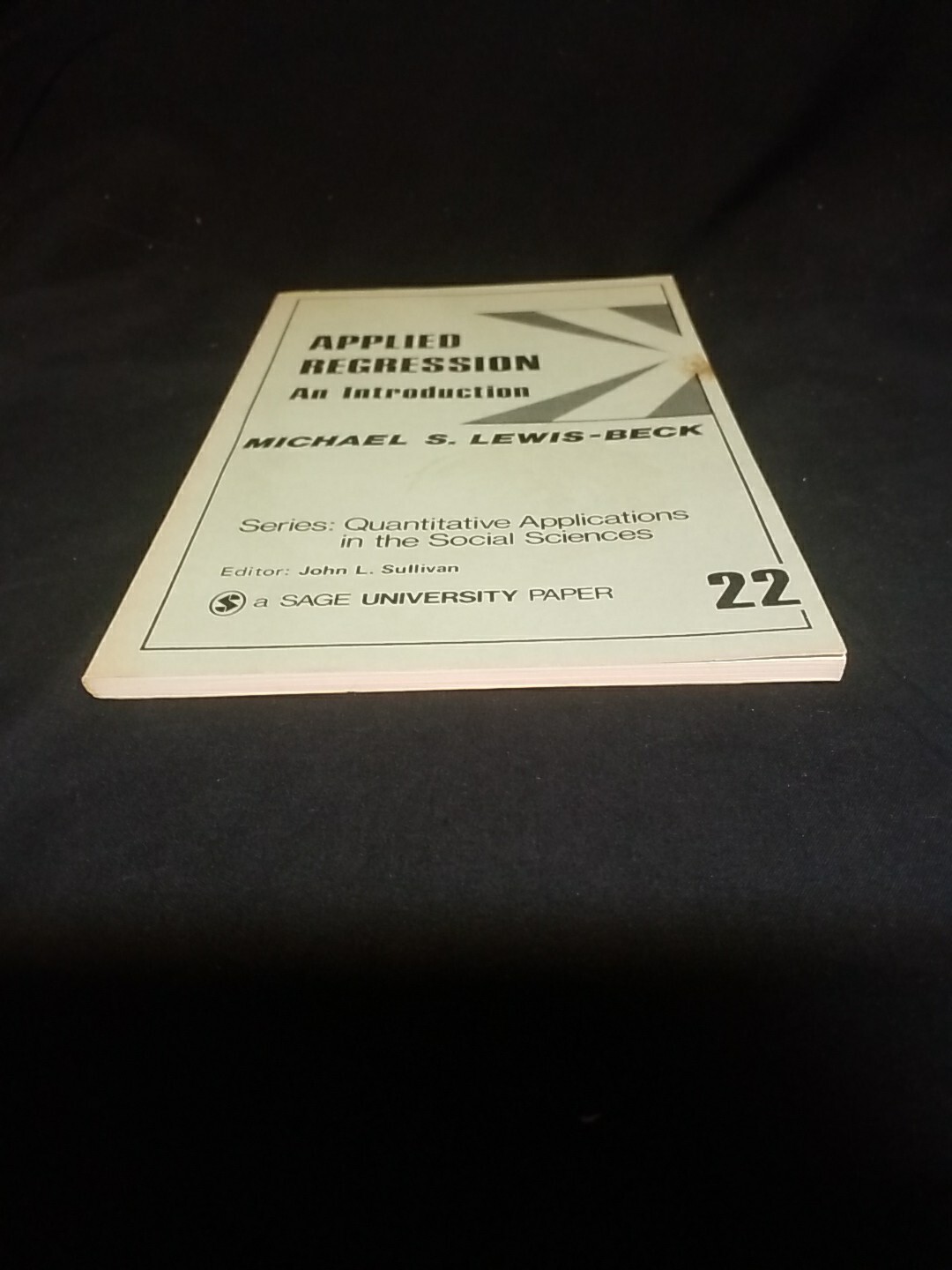 Series: Quantitative Apps in Social Sciences #22, 1980 Applied Regression