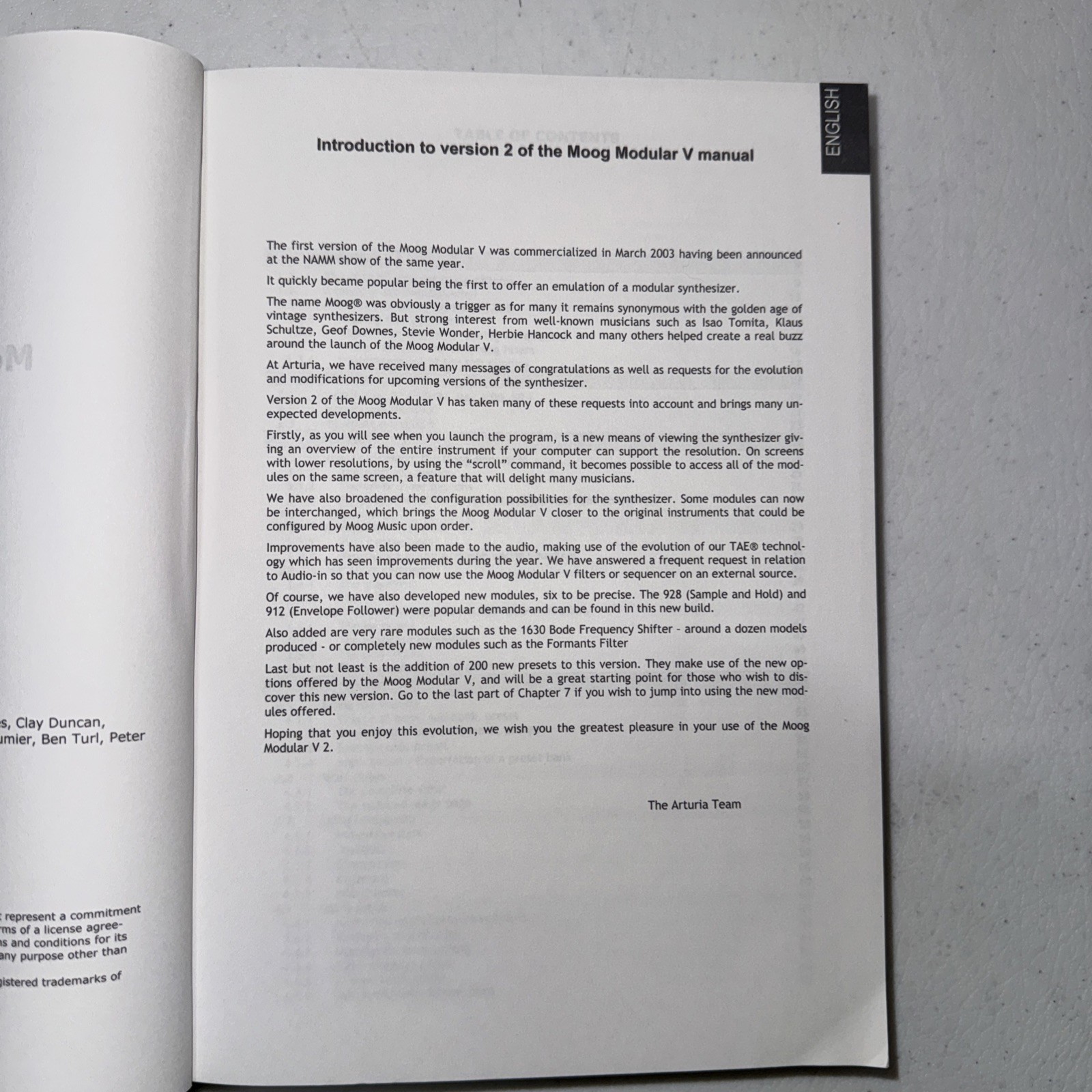 Moog Modular V 2 User’s Manual in English, French, and Japanese (paperback) GOOD