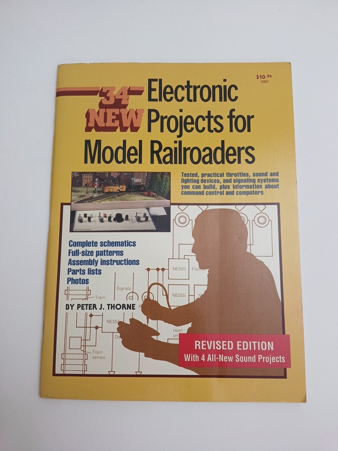 34 New Electronic Projects for Model Railroaders By Peter J. Thorne 1986 Book