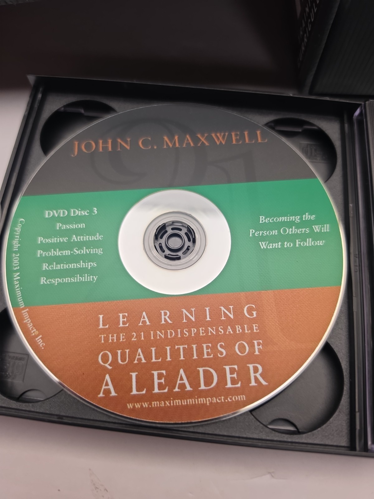 John C Maxwell 21 Indispensable Qualities of a Leader Curriculum Set And CDs