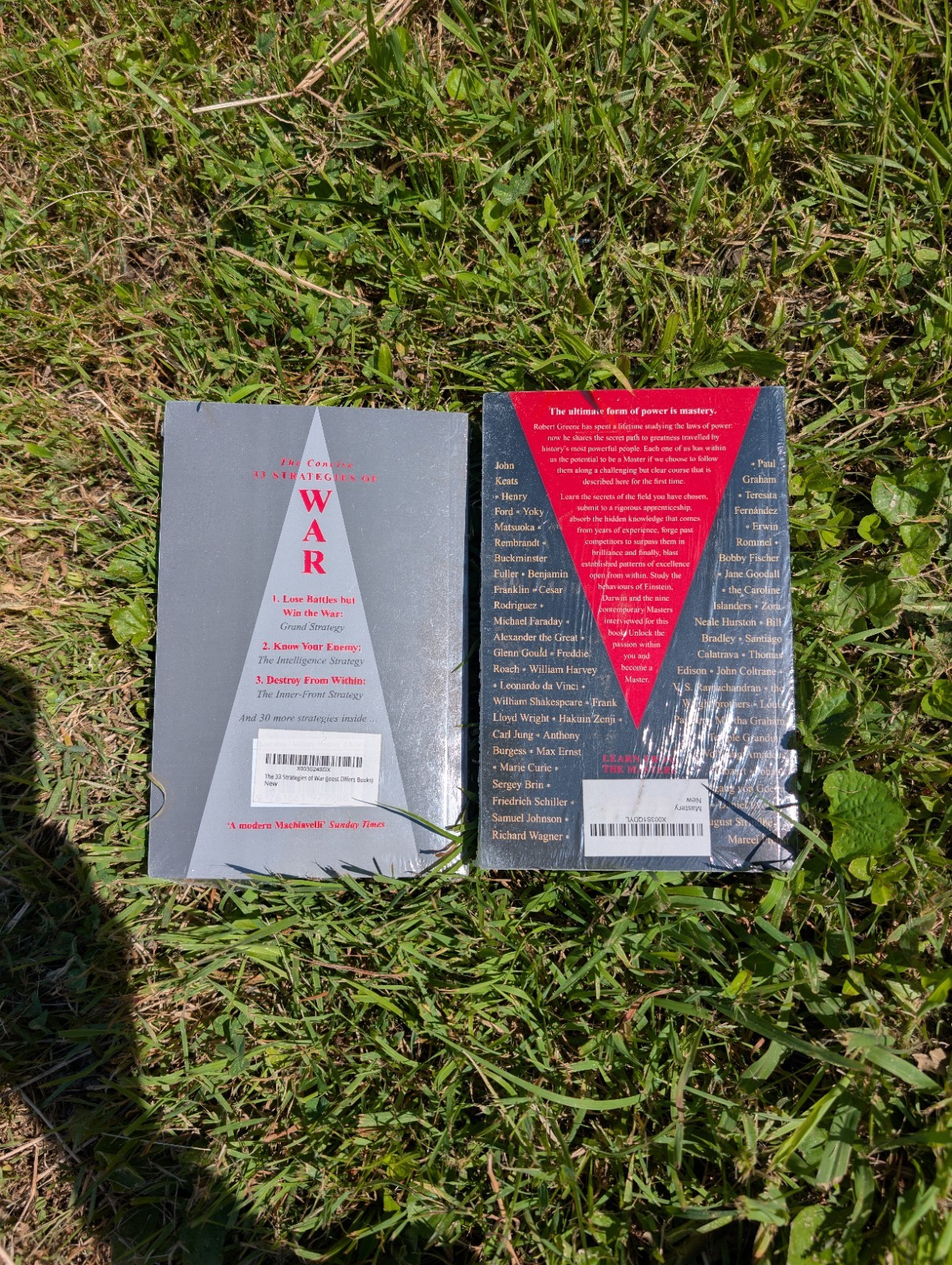 Robert Greene Concise Book Bundle – Mastery & 33 Strategies of War Paperbacks NE