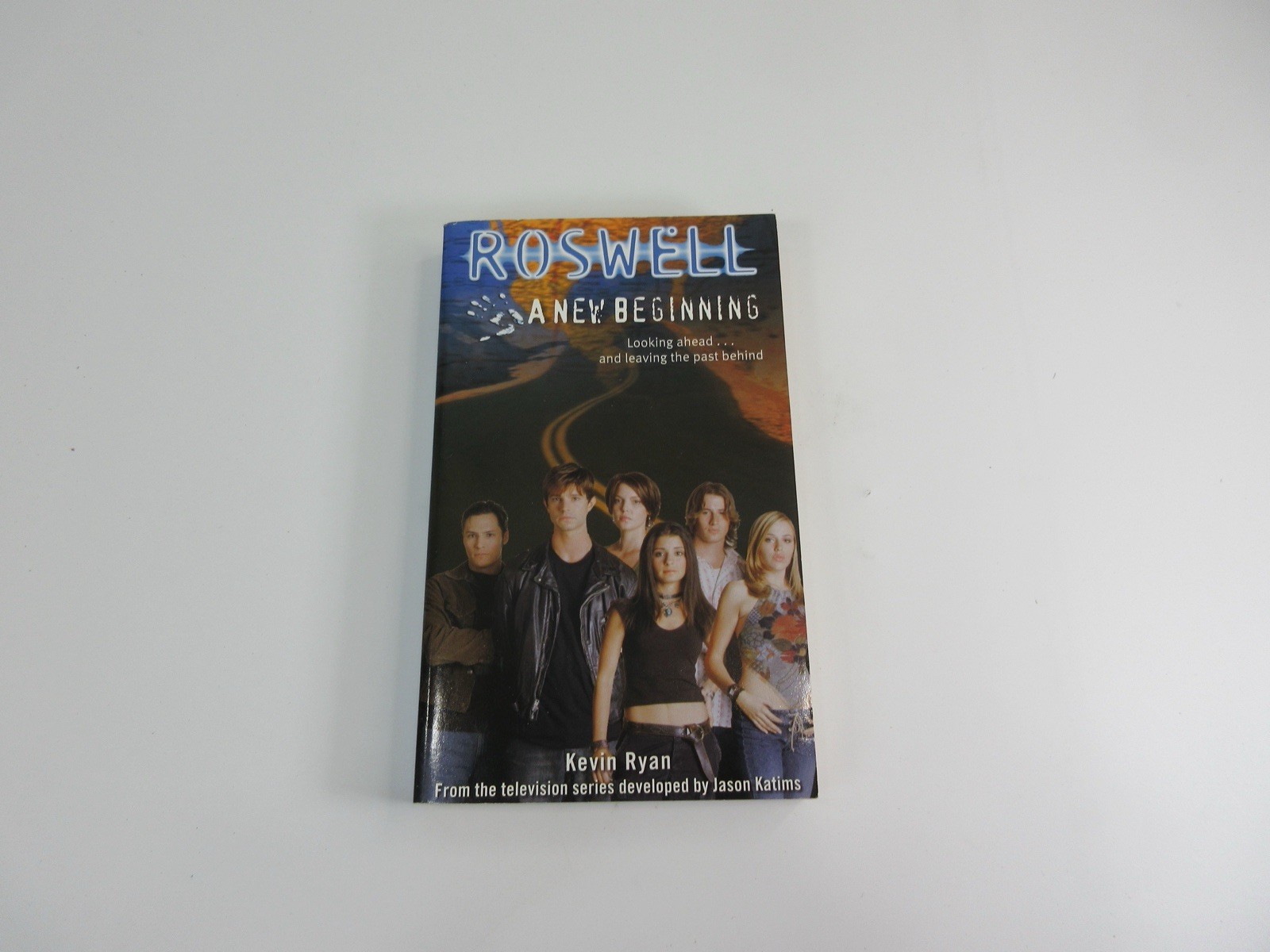 ROSWELL: A NEW BEGINNING By Kevin Ryan *Excellent Condition*