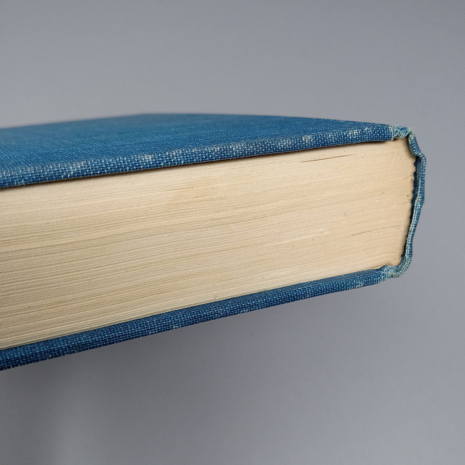 Decision At Delphi: 1960 Harcourt, Brace And Company Hardcover by Helen MacInnes