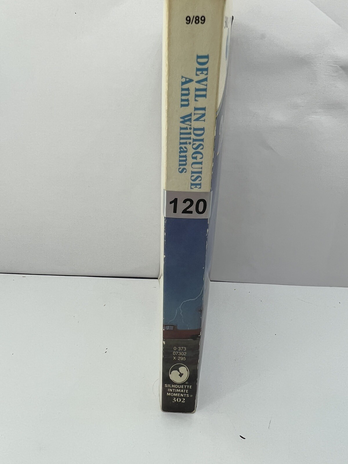 DEVIL IN DISGUISE (SILHOUETTE INTIMATE MOMENTS NO. 302) By Ann Williams *VG+*