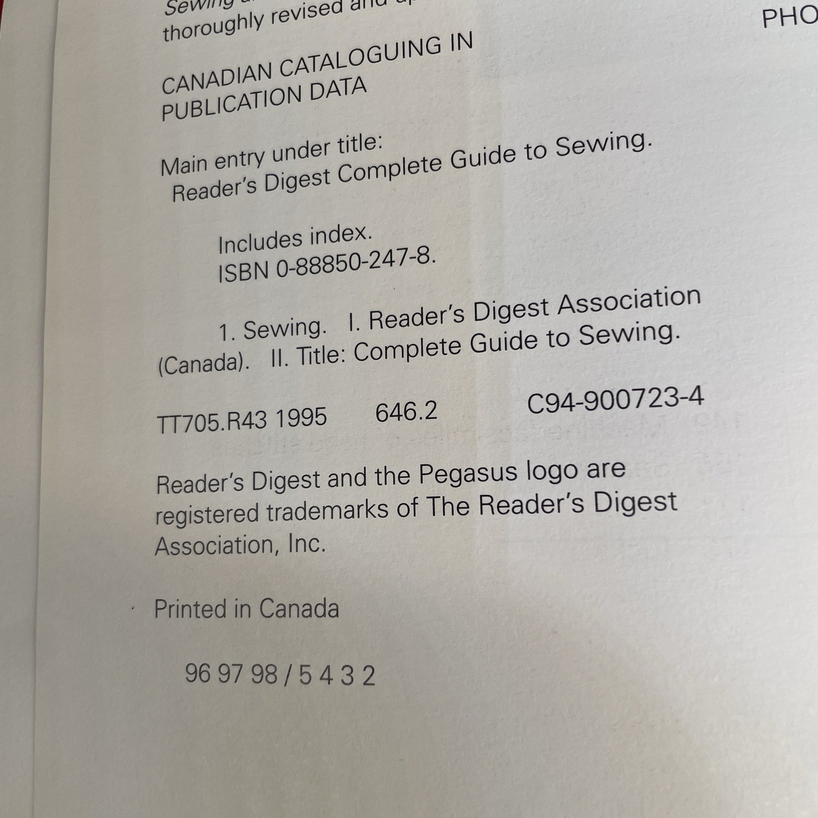 Reader’s Digest Complete Guide to Sewing Hardcover Sewing Reference Book 1995
