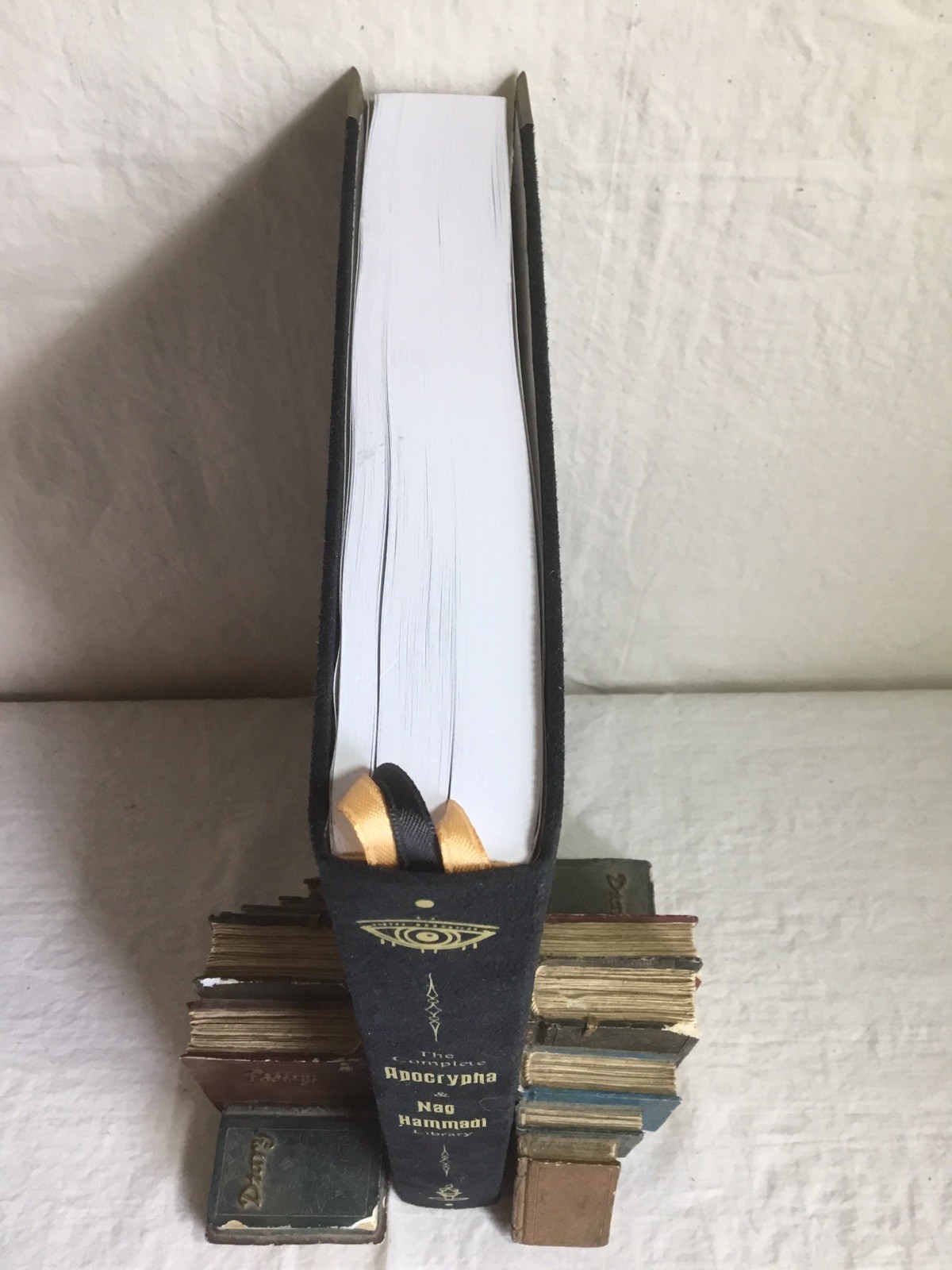 The Complete Apocrypha and Nag Hammadi Libraries, Hand Bound in Suede, Gnostic