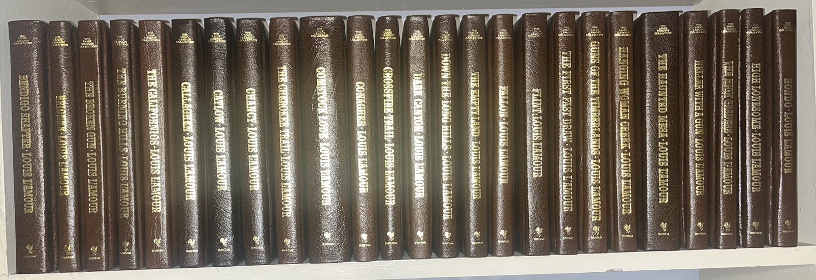L’Amour Collection Complete Set 130 Books GENUINE LEATHER Ed. Not Leatherette