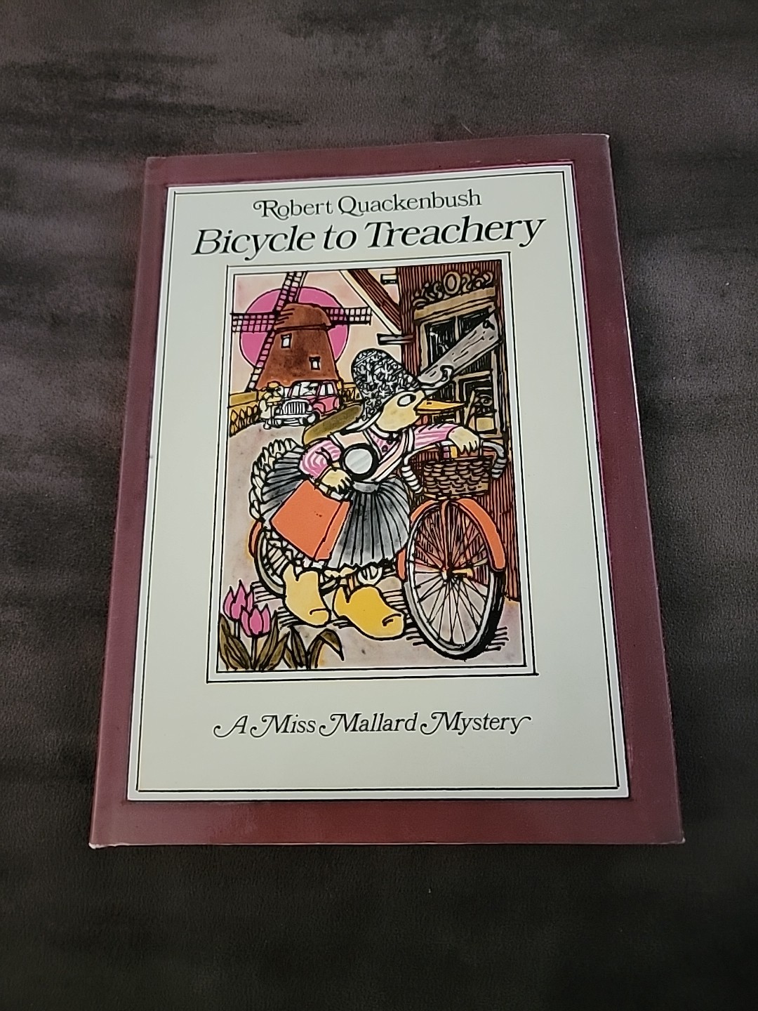 Bicycle to Treachery : Hardcover Robert Quackenbush 1985 1st Ed. *SIGNED*
