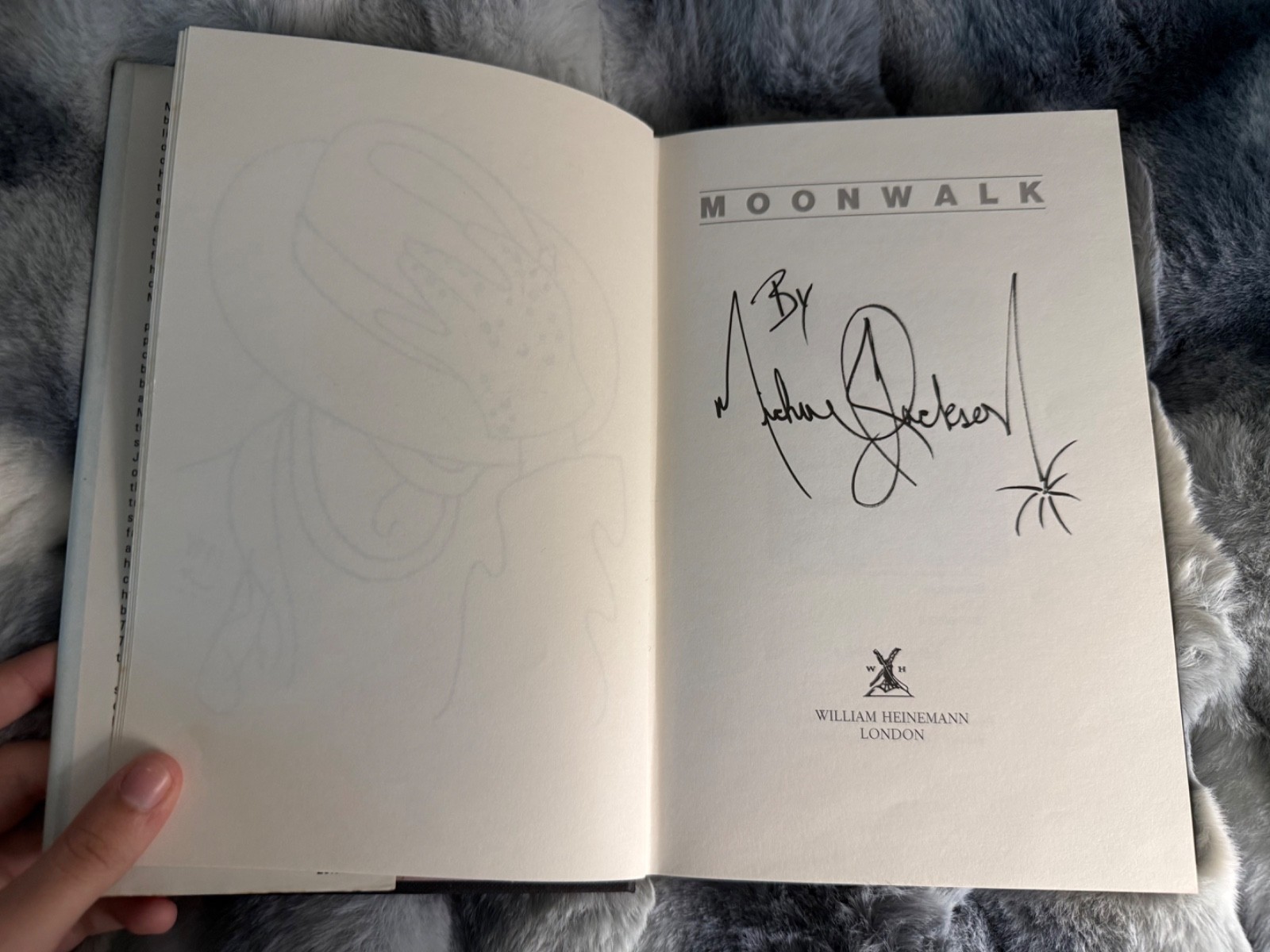 Michael Jackson Moonwalk 1988 First Edition Hardcover Dust Jacket ISBN 043437042