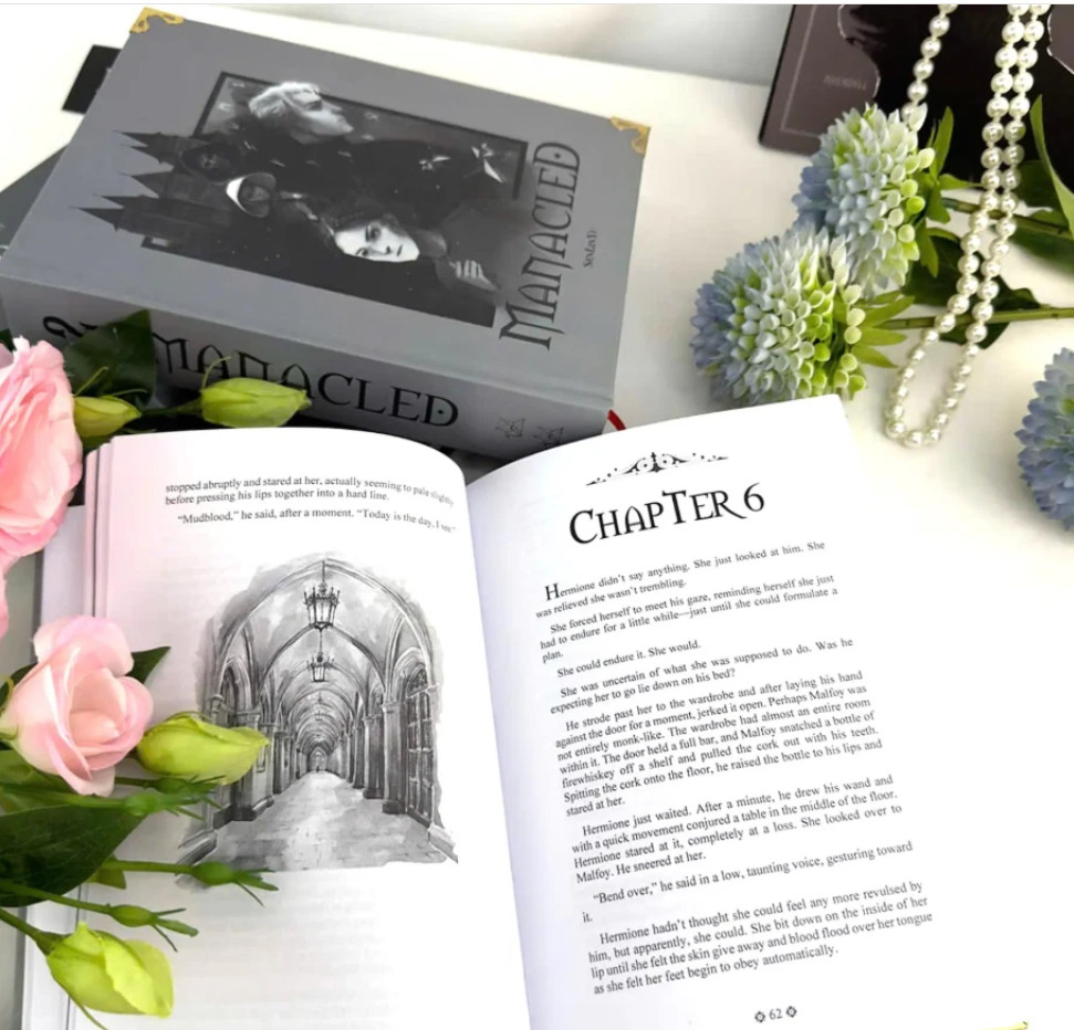 Manacled Book Complete 3-Volume Hardcover Edition with Illustrations by Senlinyu