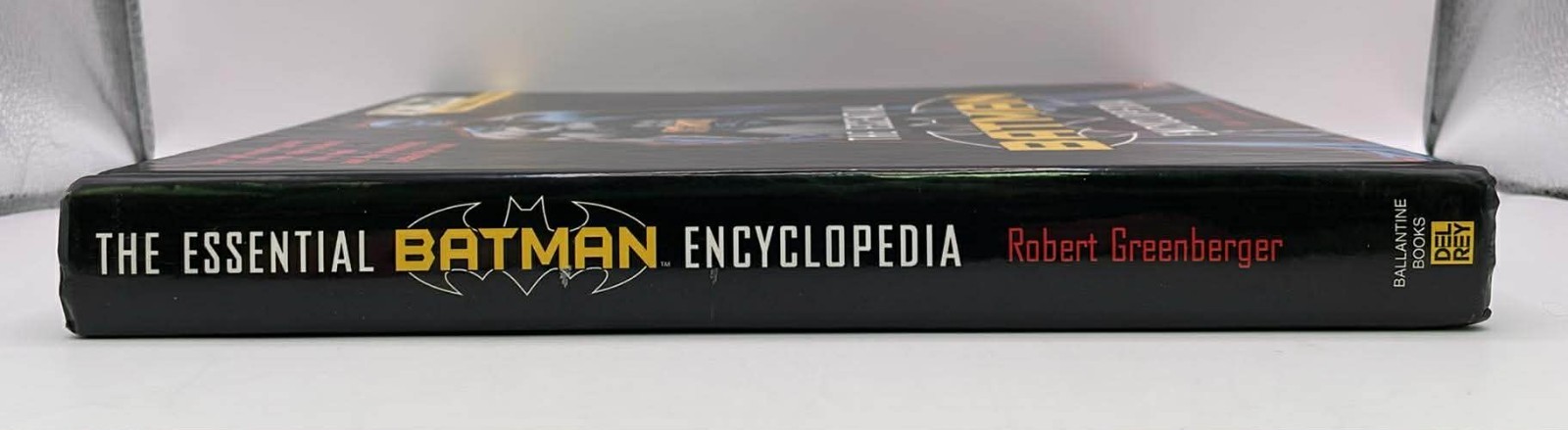 The Essential Batman Encyclopedia by Robert Greenberger Hardcover w/poster(B247)
