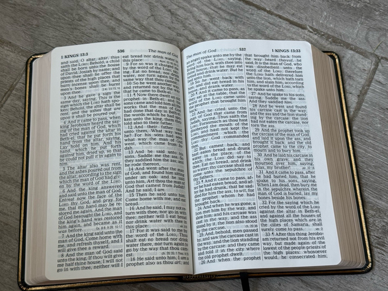 ✝️ Holy Bible Giant Print Personal Size Reference Edition KJV Zondervan 1994